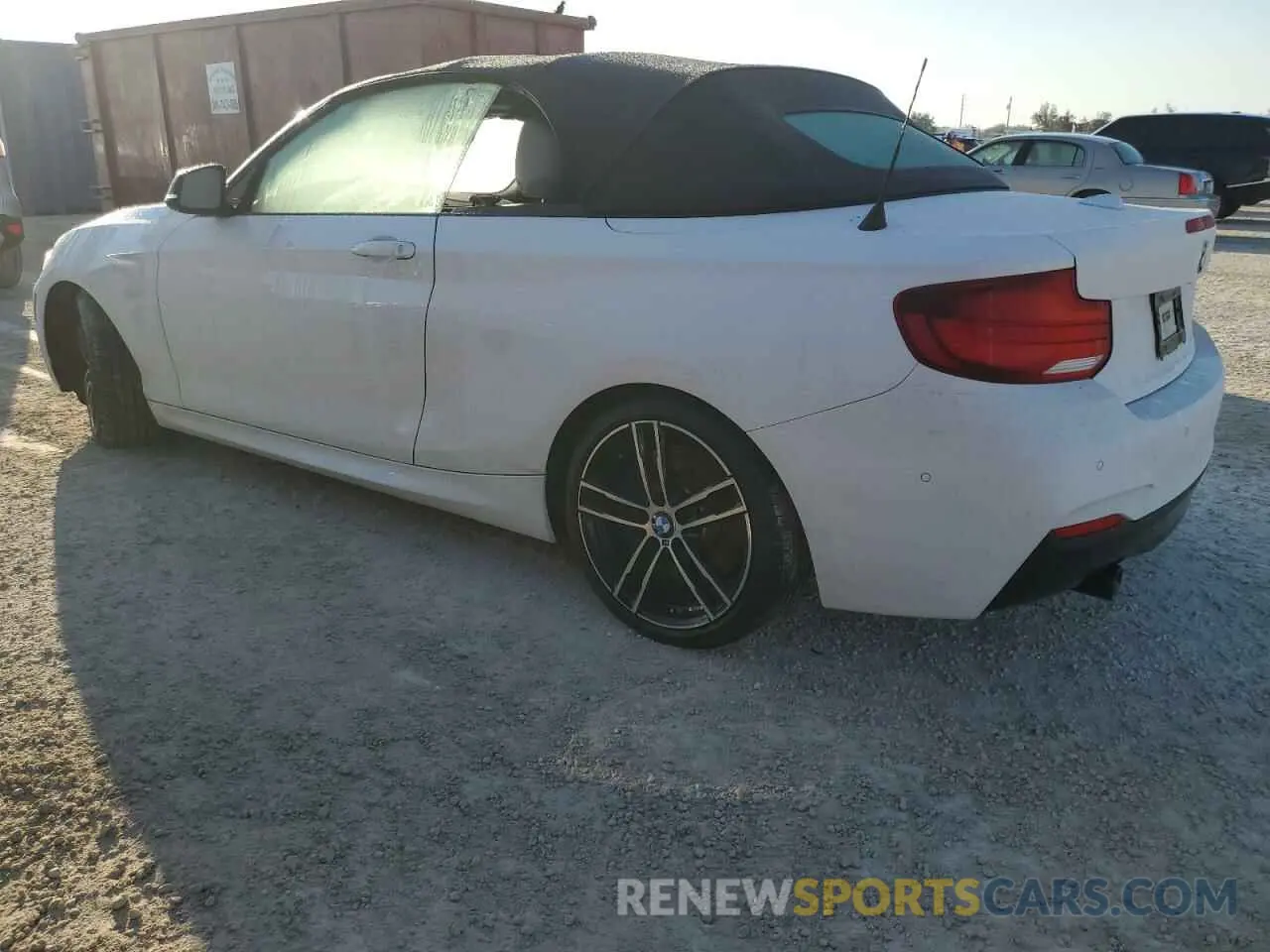 2 Photograph of a damaged car WBA2N1C02M7H33353 BMW M2 2021