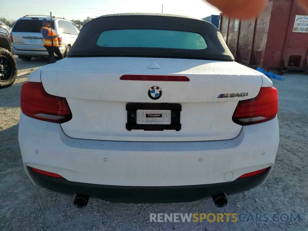 6 Photograph of a damaged car WBA2N1C02M7H33353 BMW M2 2021