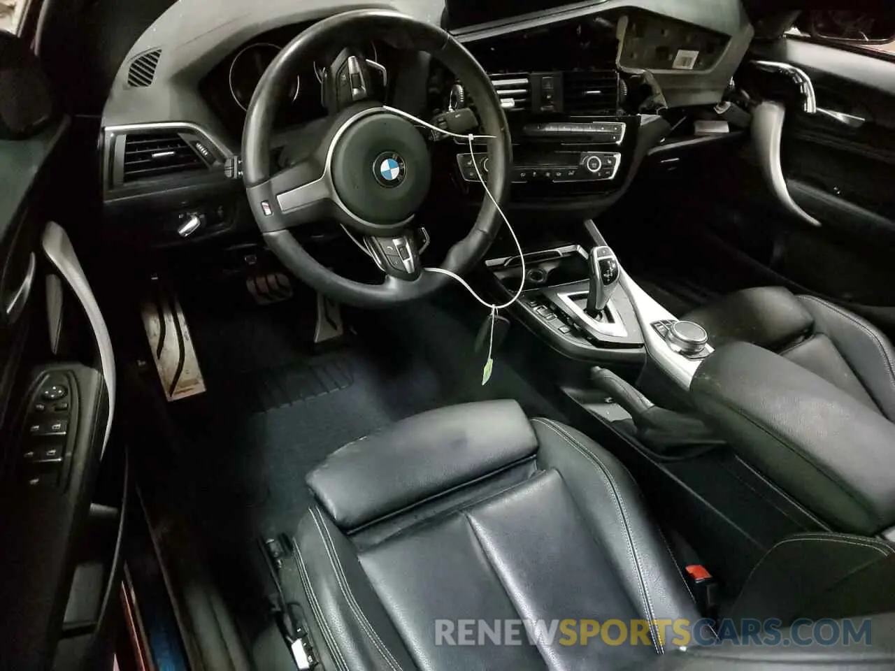 8 Photograph of a damaged car WBA2N3C03M7J73903 BMW M2 2021