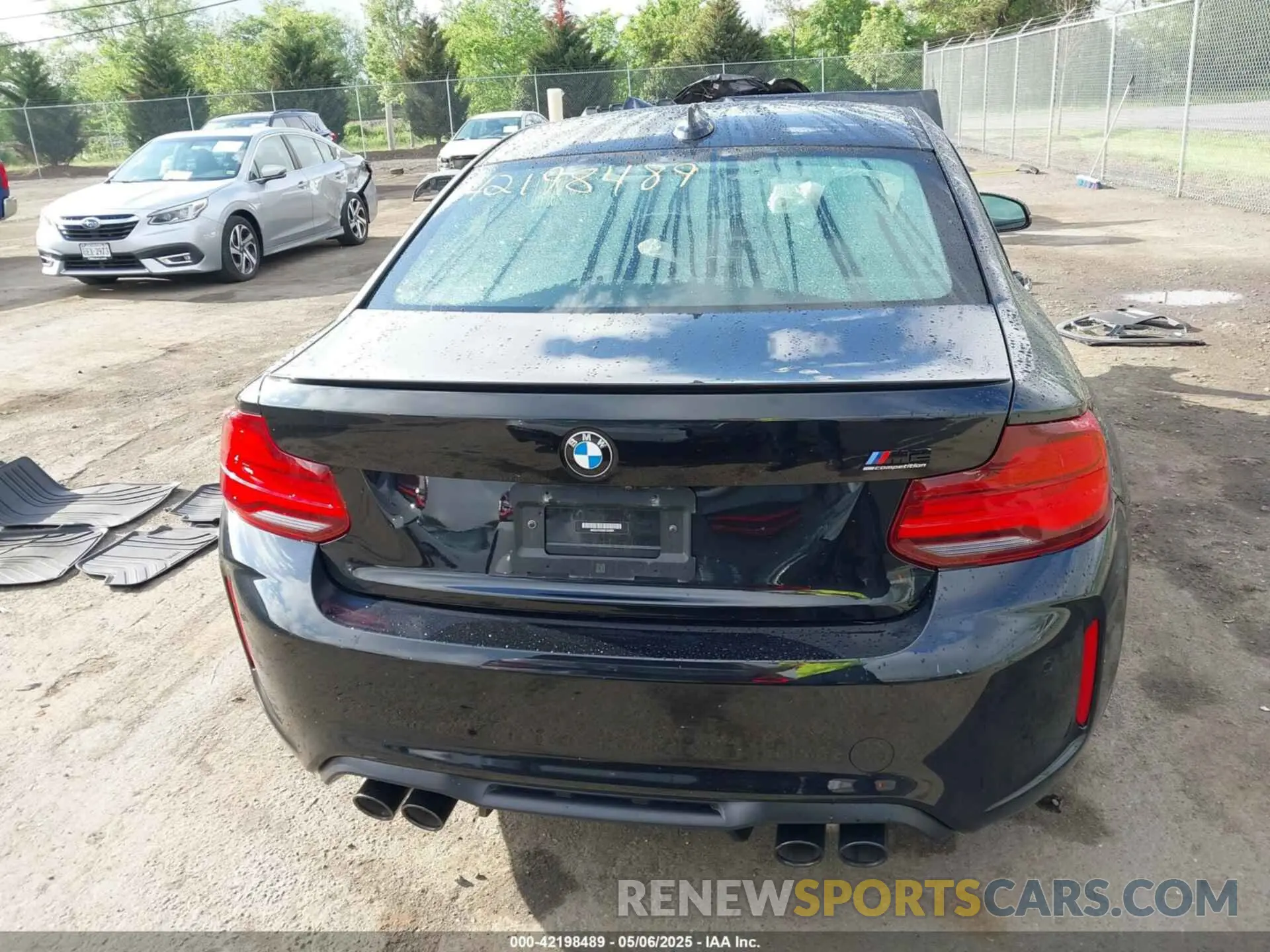17 Photograph of a damaged car WBS2U7C00M7J64095 BMW M2 2021