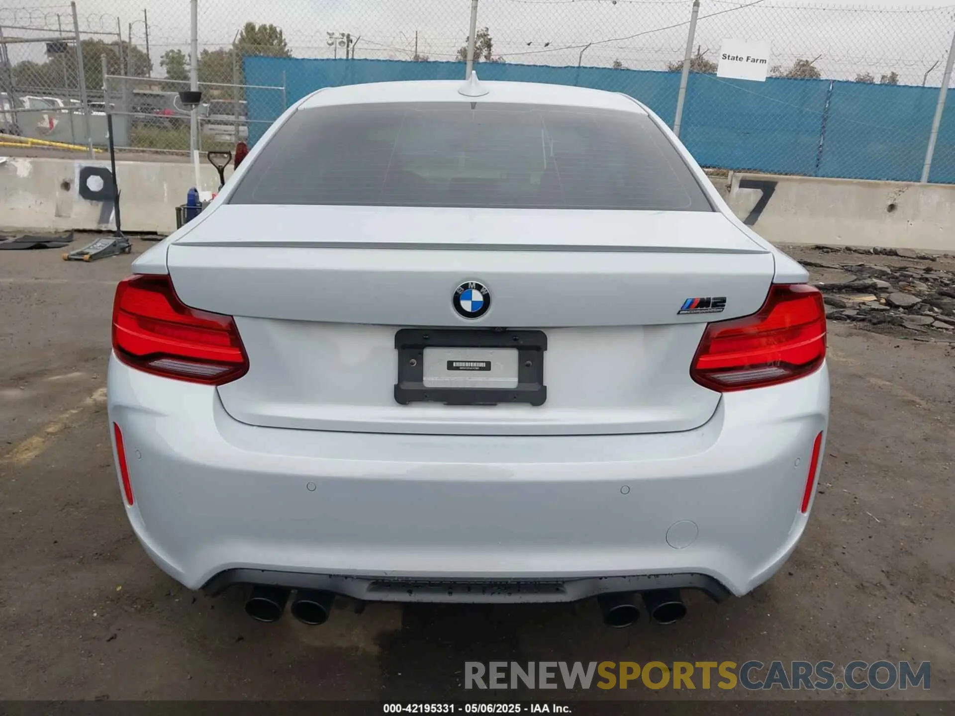 16 Photograph of a damaged car WBS2U7C01M7H72081 BMW M2 2021