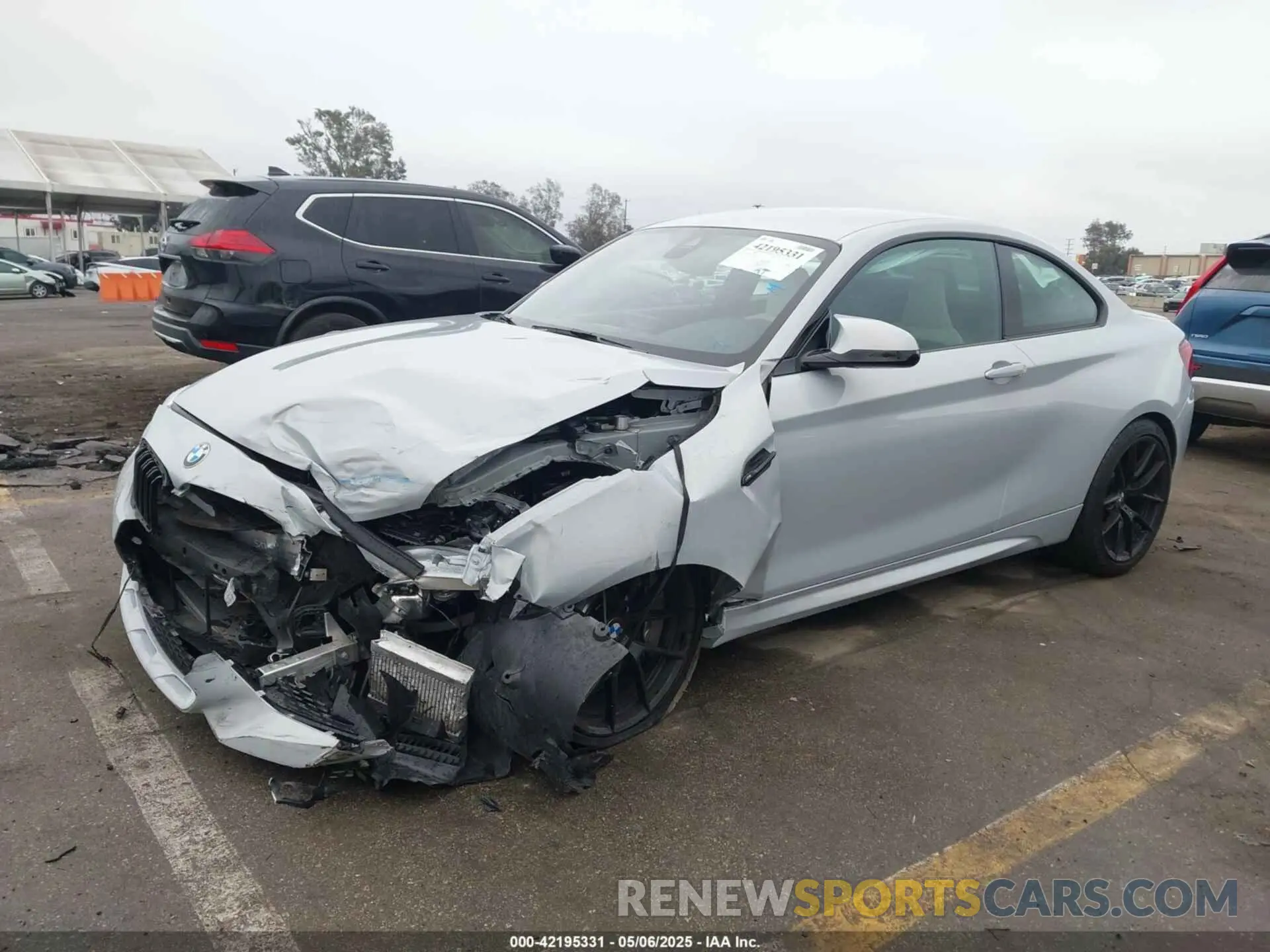 2 Photograph of a damaged car WBS2U7C01M7H72081 BMW M2 2021