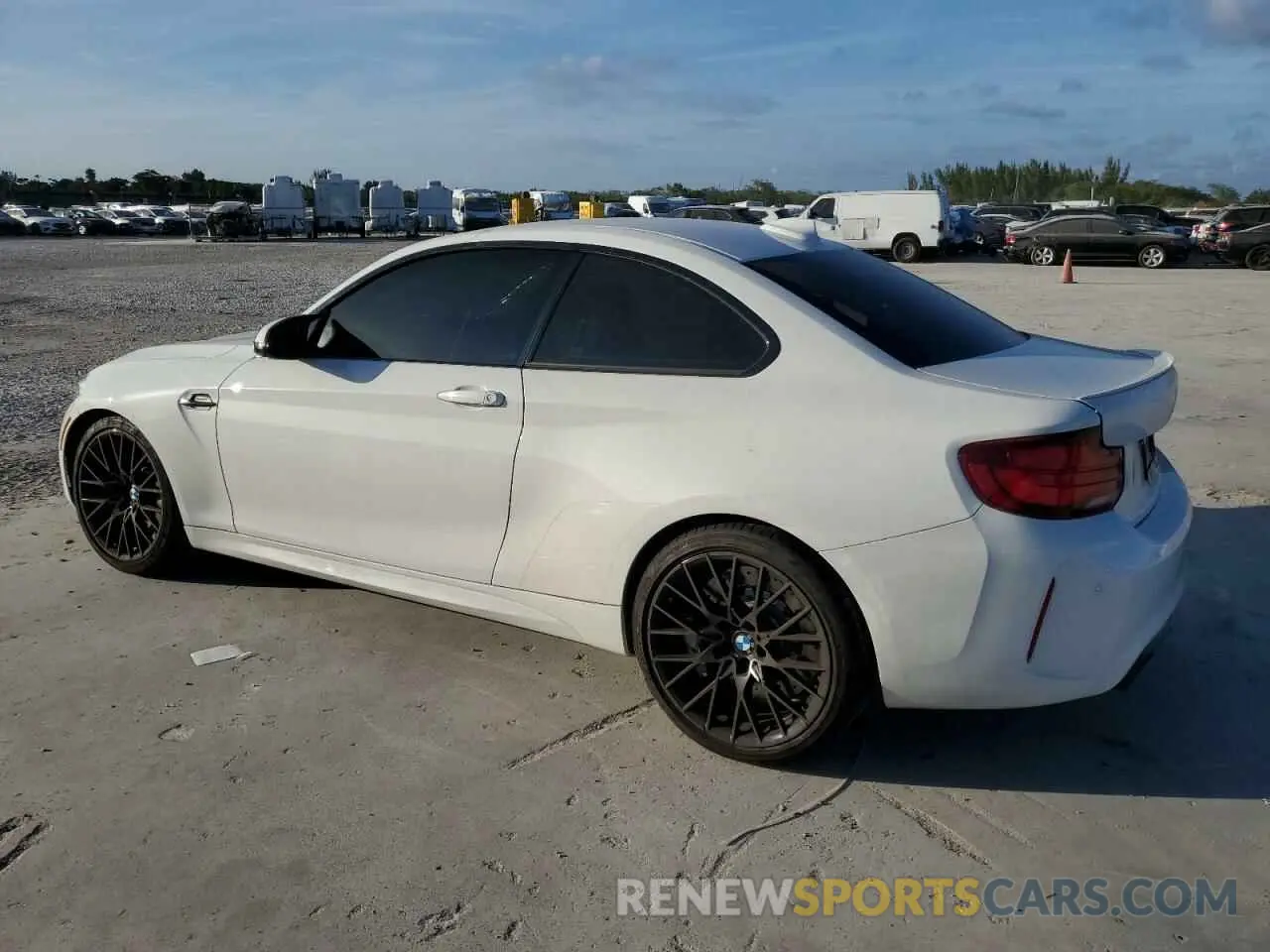 2 Photograph of a damaged car WBS2U7C04M7J45680 BMW M2 2021