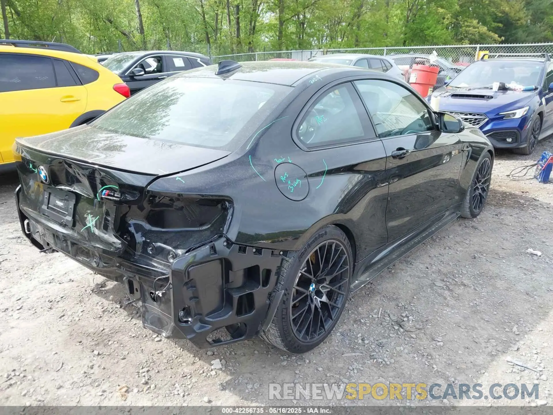 4 Photograph of a damaged car WBS2U7C05M7J18701 BMW M2 2021