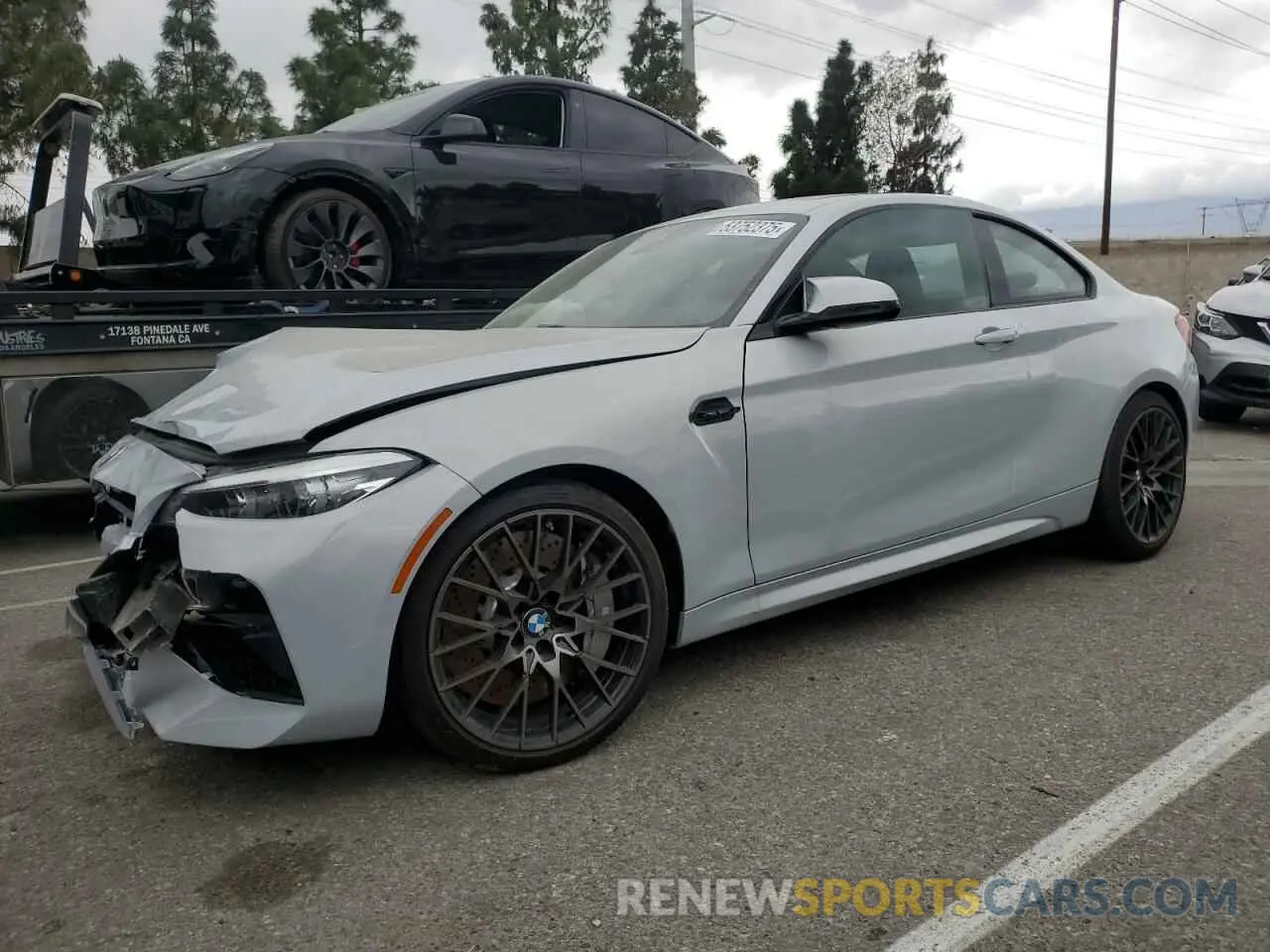1 Photograph of a damaged car WBS2U7C05M7J62987 BMW M2 2021