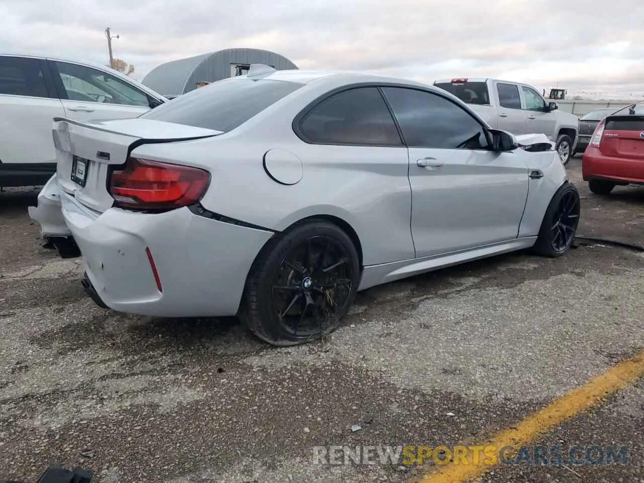 3 Photograph of a damaged car WBS2U7C06M7H84484 BMW M2 2021