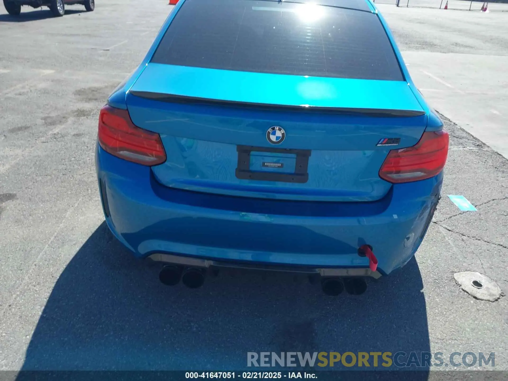 16 Photograph of a damaged car WBS2U7C08M7J67360 BMW M2 2021