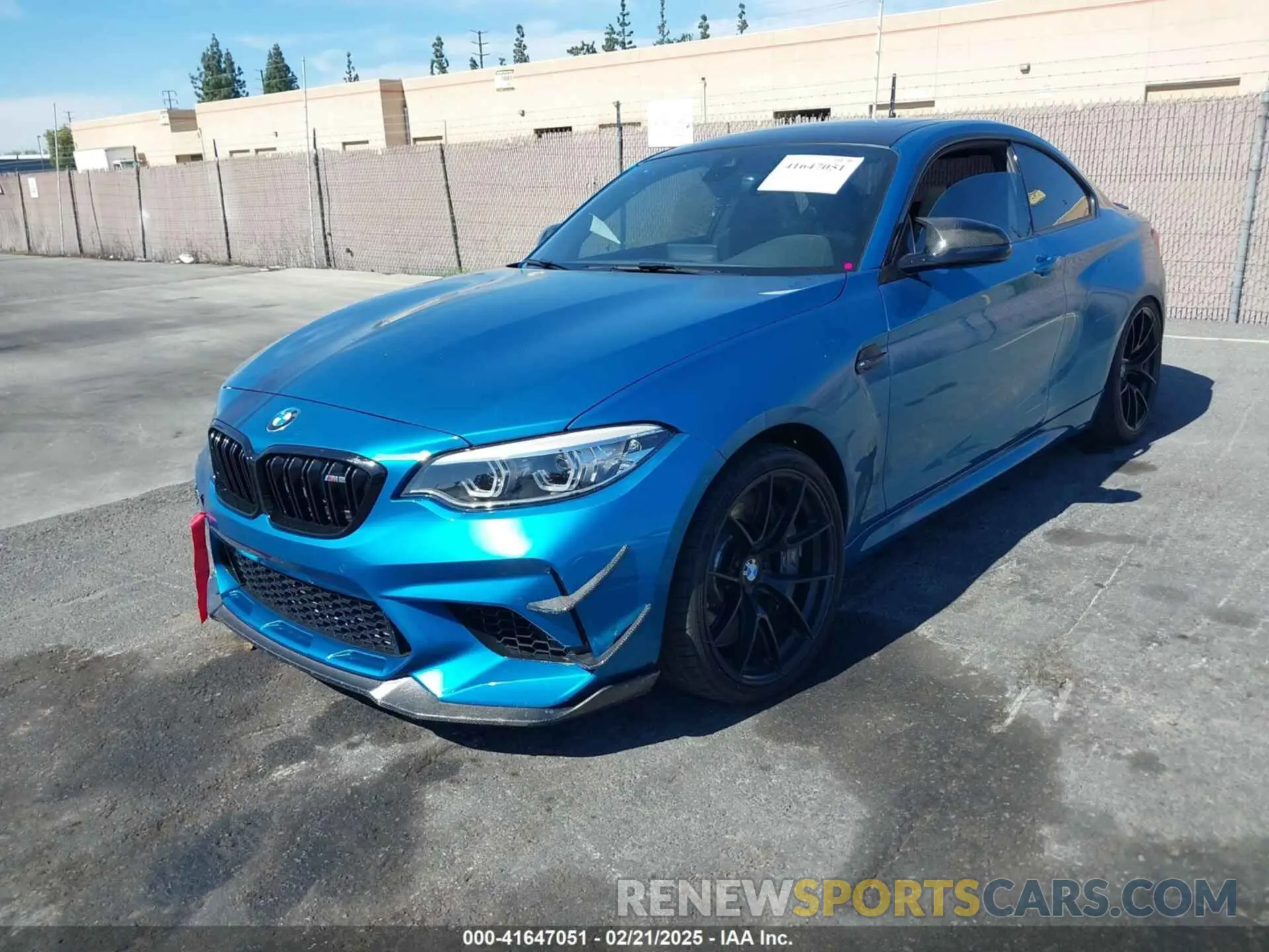 2 Photograph of a damaged car WBS2U7C08M7J67360 BMW M2 2021