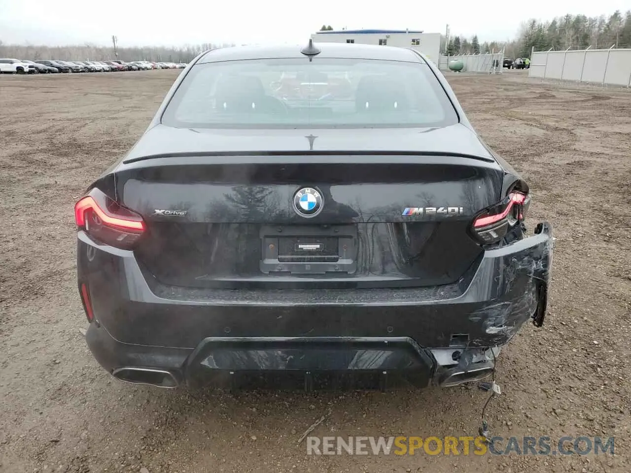 6 Photograph of a damaged car 3MW53CM00N8C76942 BMW M2 2022