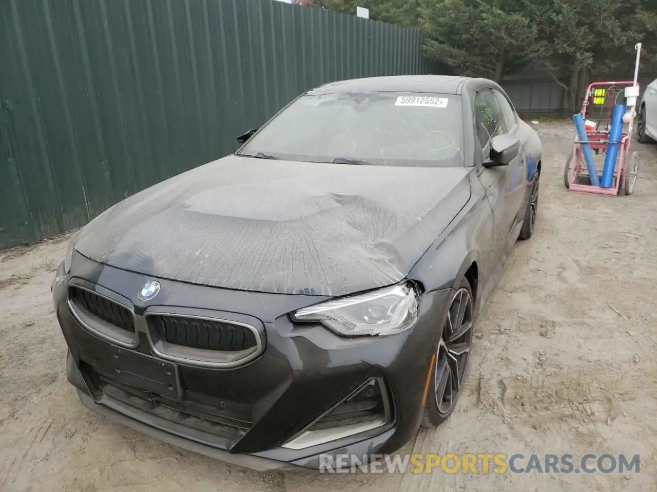 9 Photograph of a damaged car 3MW53CM06N8C55111 BMW M2 2022