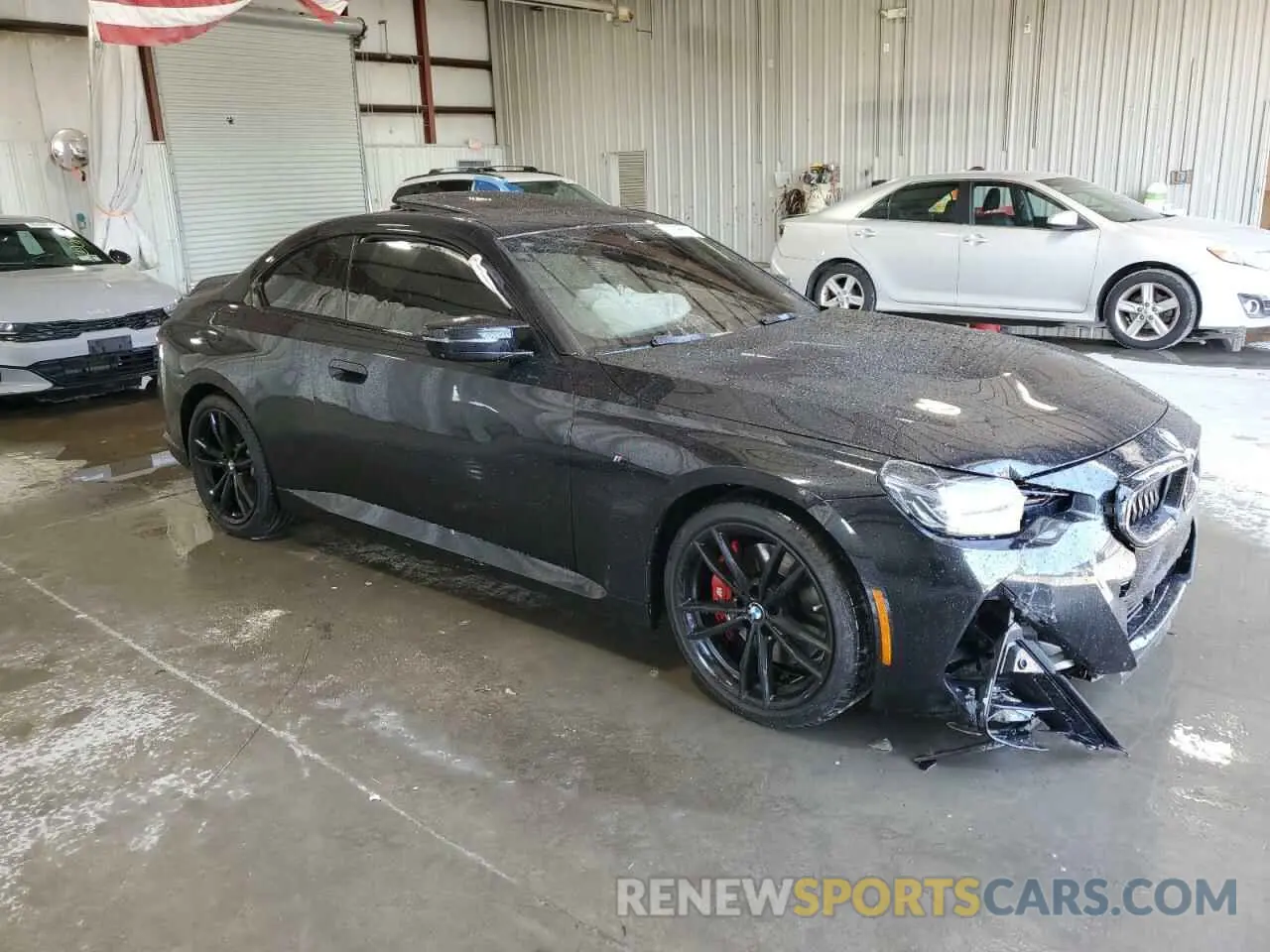 4 Photograph of a damaged car 3MW53CM08N8C49441 BMW M2 2022
