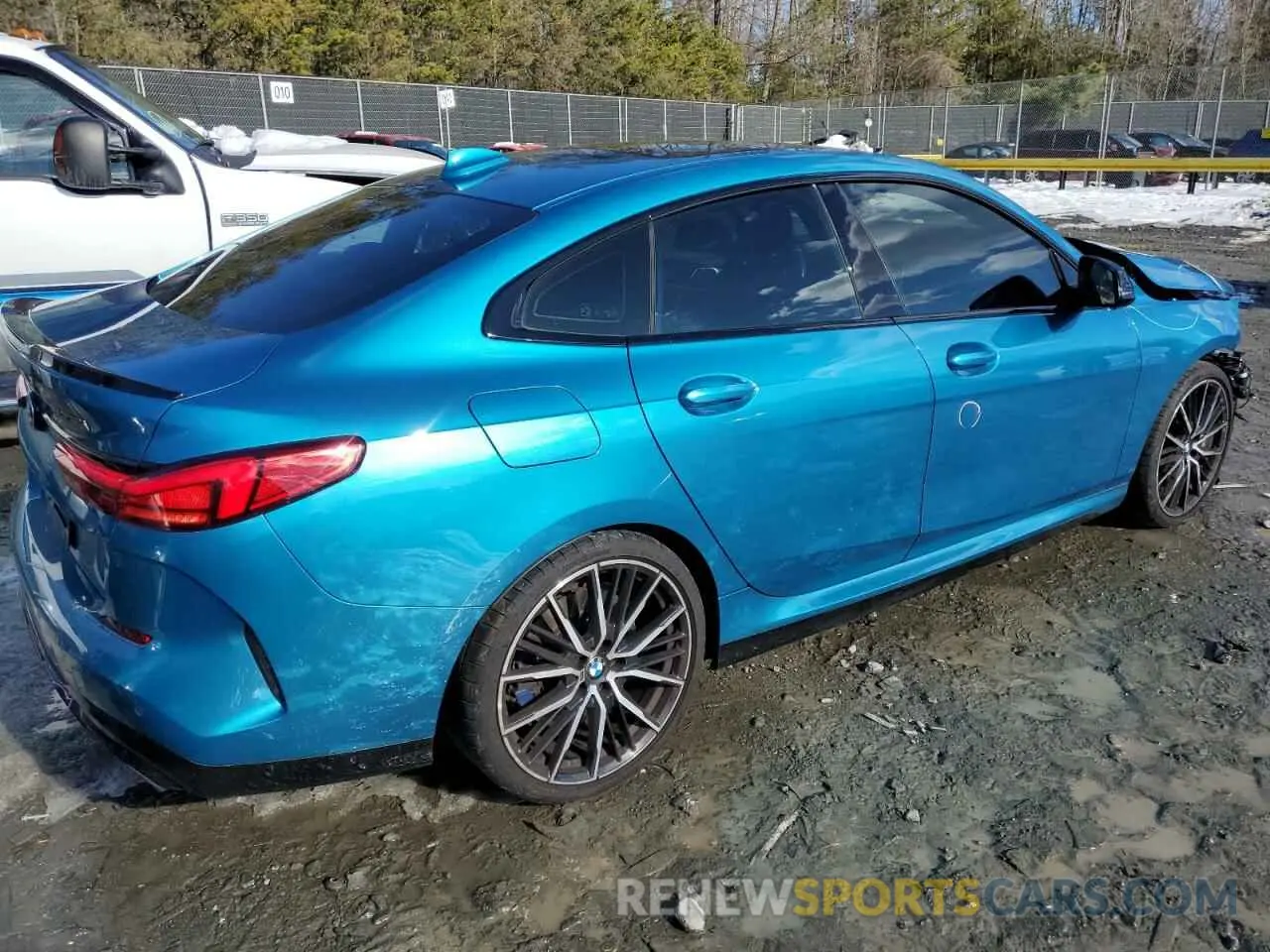 3 Photograph of a damaged car WBA13AL09N7K00934 BMW M2 2022