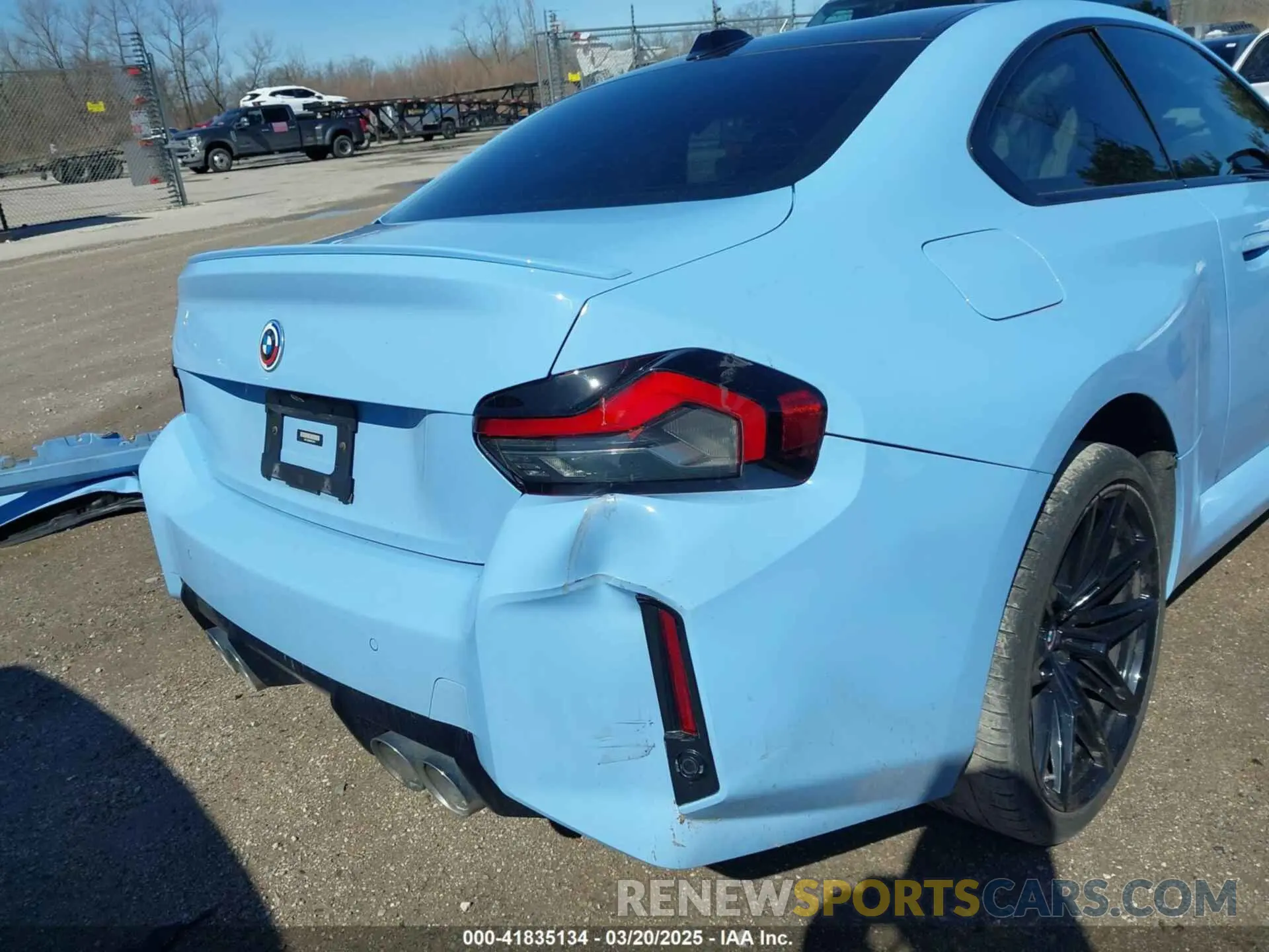 20 Photograph of a damaged car 3MF13DM00P8D18677 BMW M2 2023