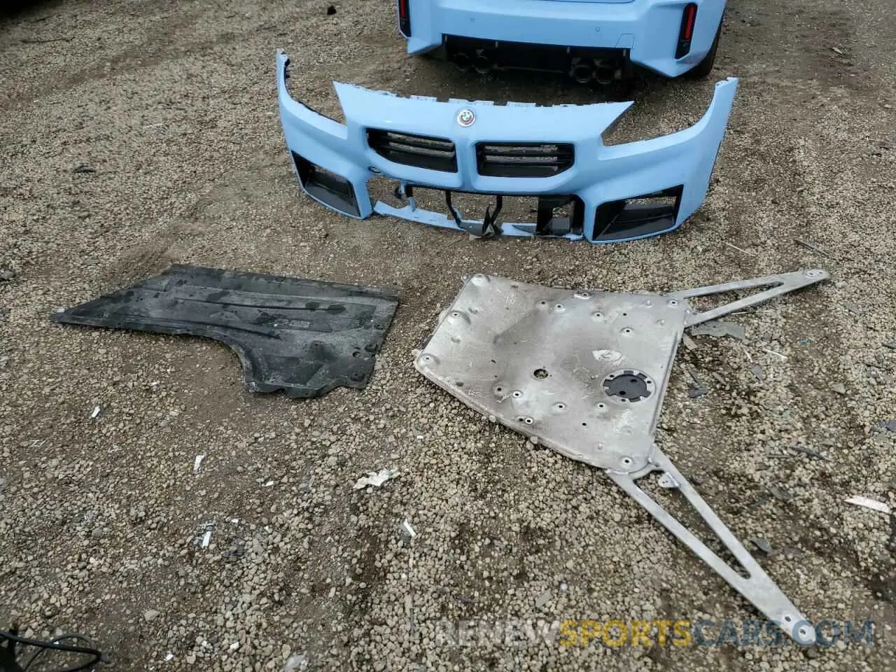 12 Photograph of a damaged car 3MF13DM00P8D30554 BMW M2 2023