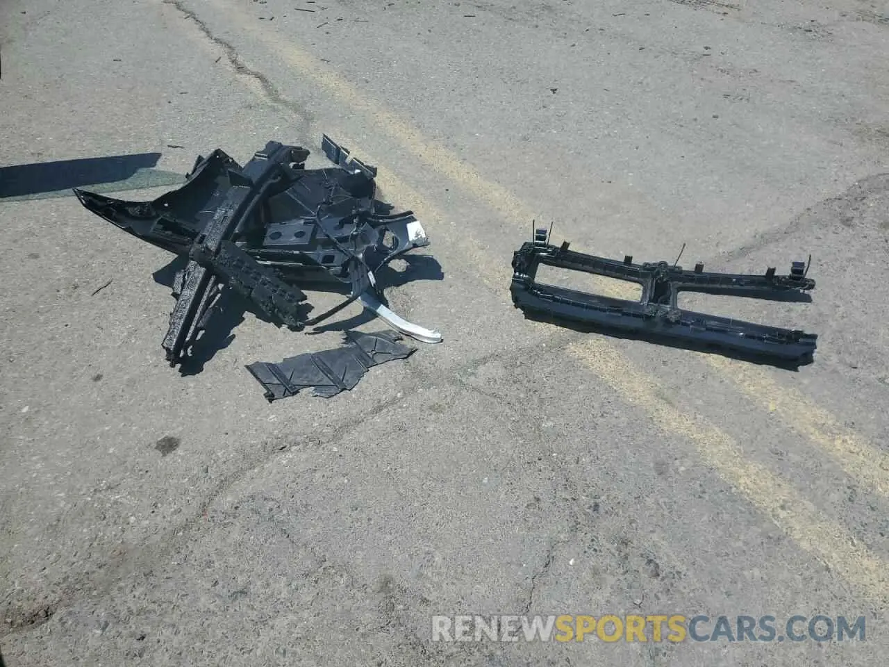 12 Photograph of a damaged car 3MF13DM08P8D39910 BMW M2 2023