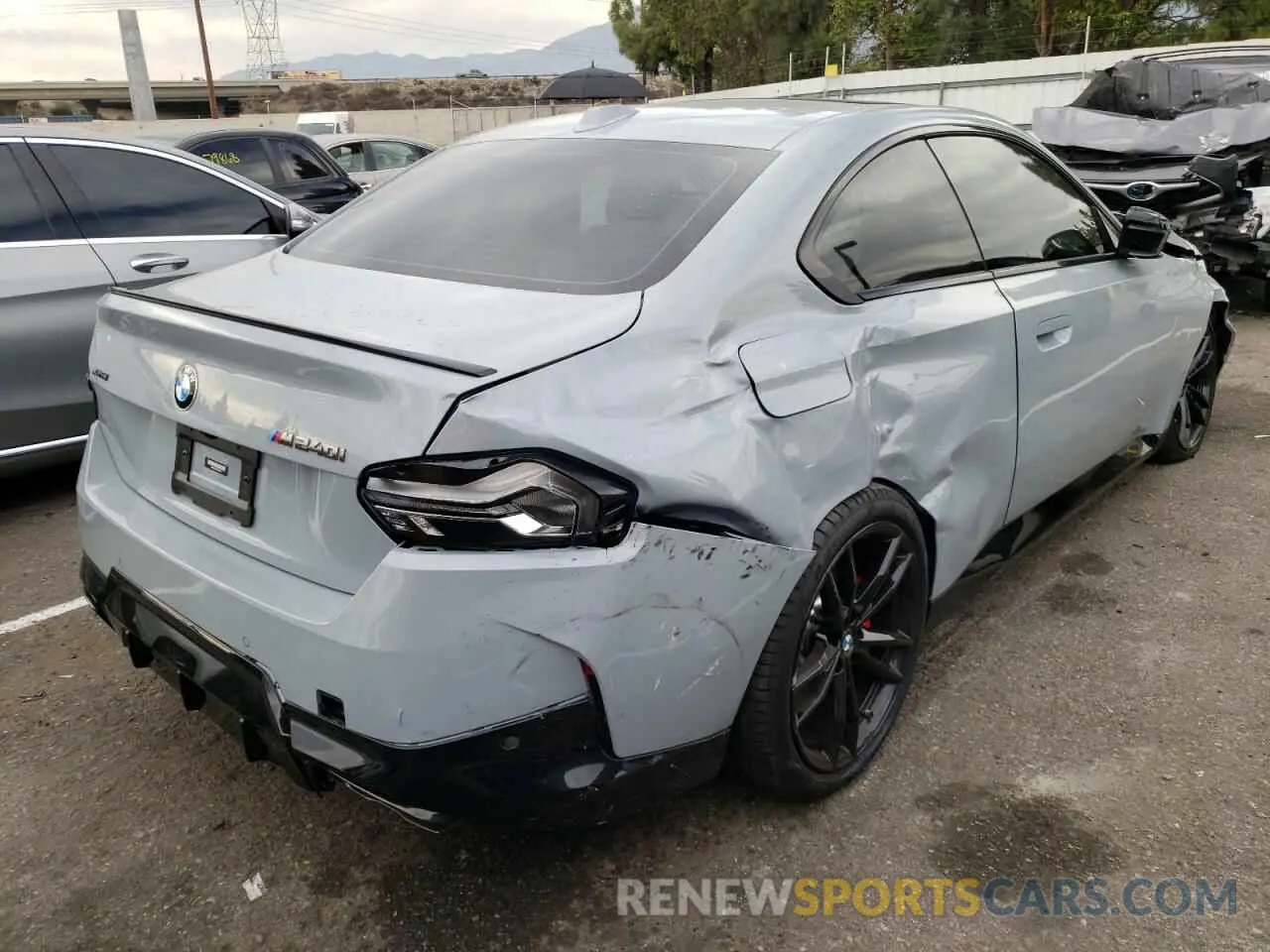 4 Photograph of a damaged car 3MW53CM0XP8C82251 BMW M2 2023