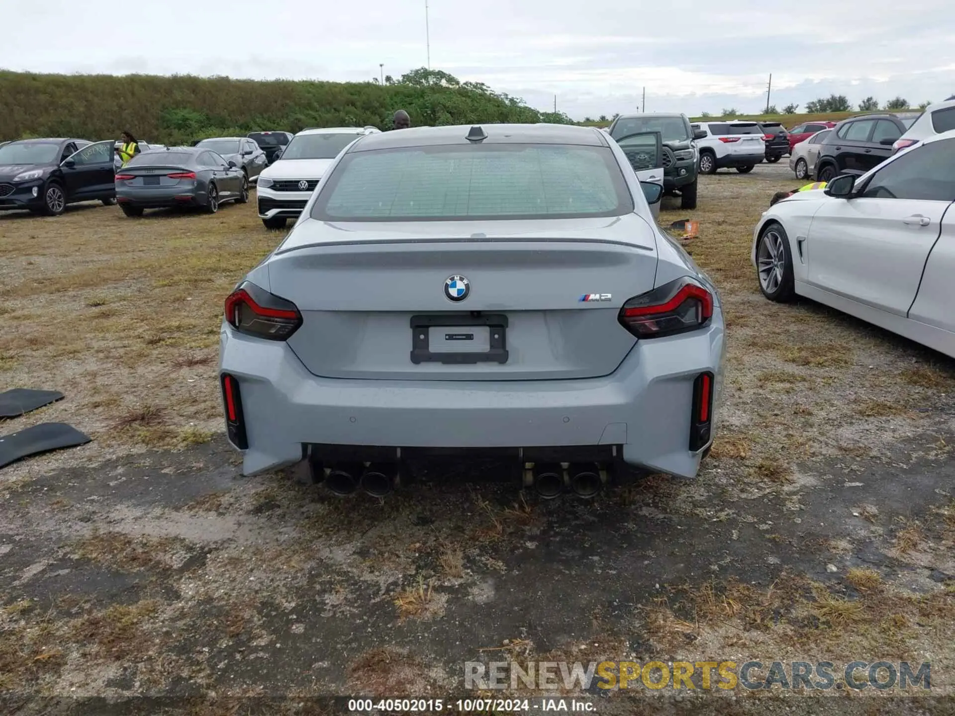 16 Photograph of a damaged car 3MF13DM00R8E20435 BMW M2 2024