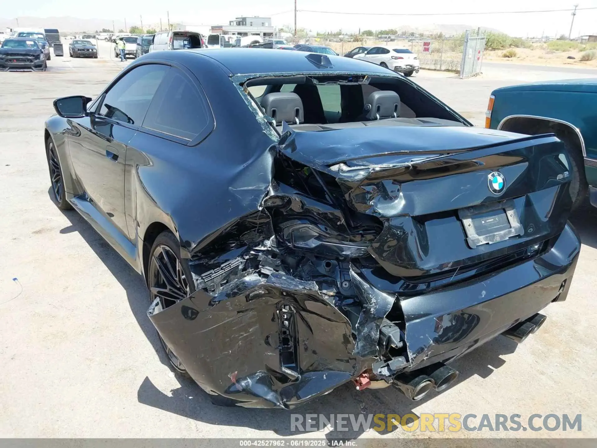 6 Photograph of a damaged car 3MF13DM02R8E73377 BMW M2 2024