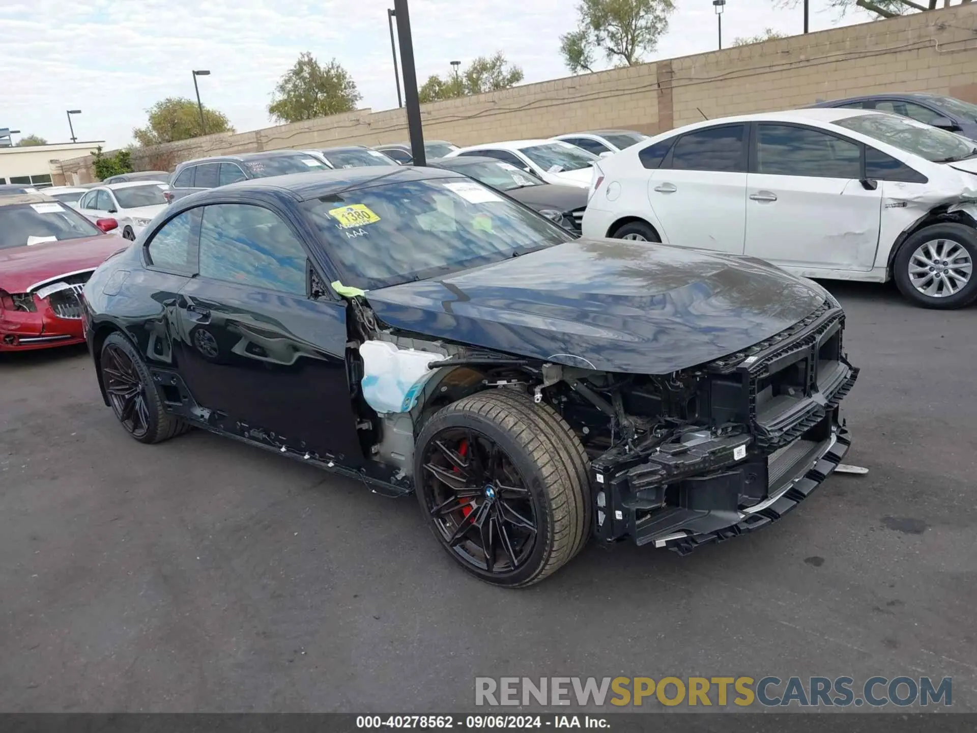 1 Photograph of a damaged car 3MF13DM04R8E14430 BMW M2 2024
