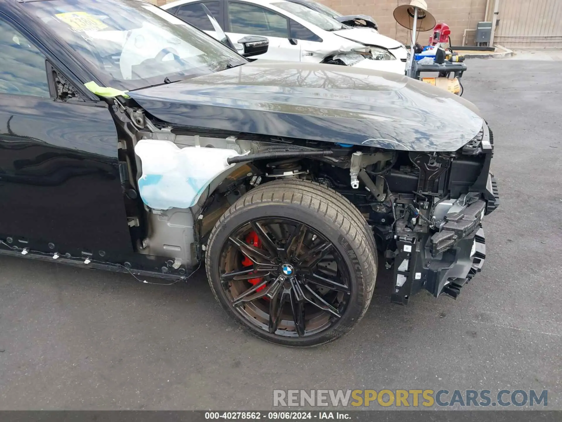 6 Photograph of a damaged car 3MF13DM04R8E14430 BMW M2 2024