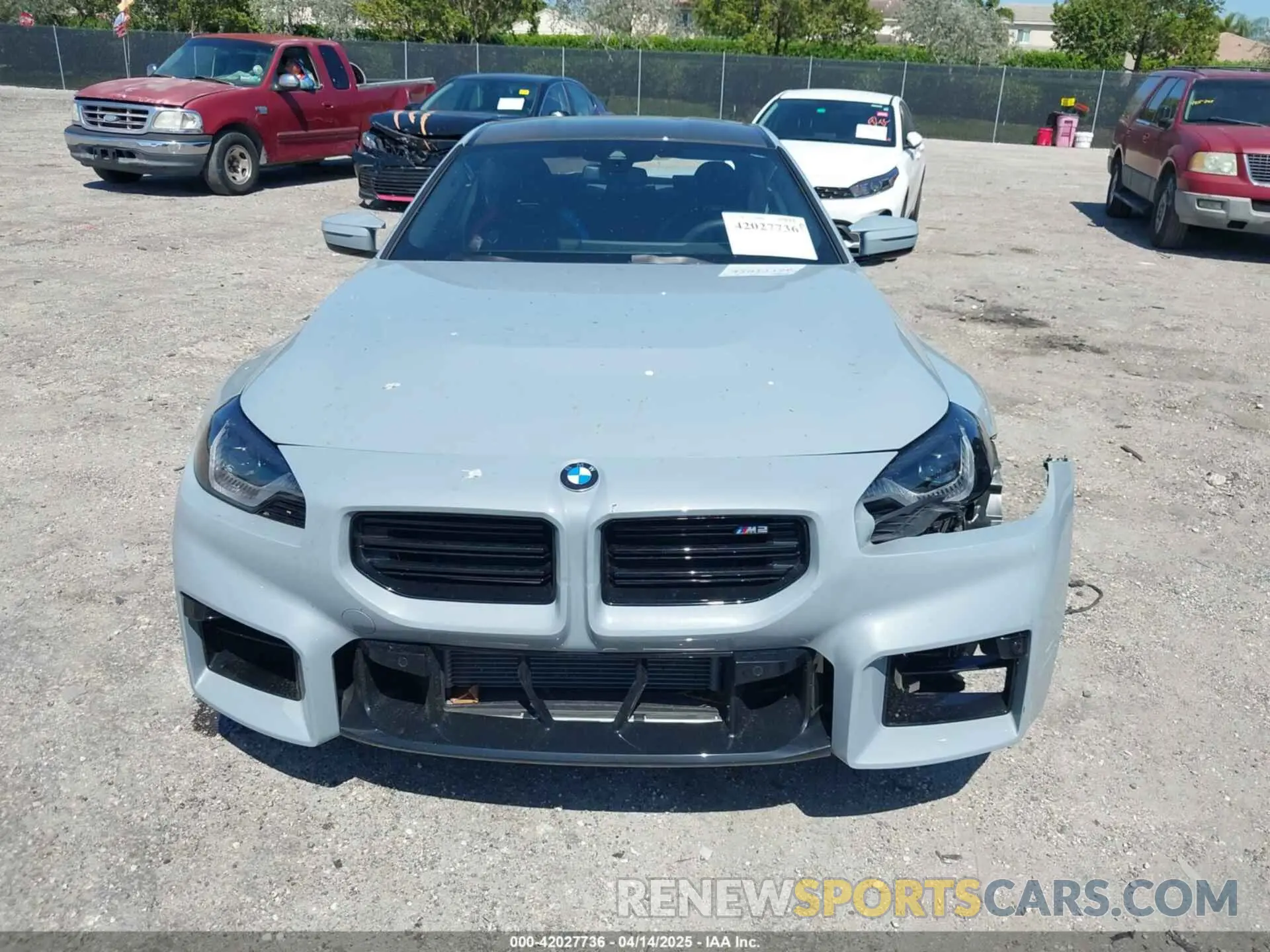 13 Photograph of a damaged car 3MF13DM04R8E69489 BMW M2 2024