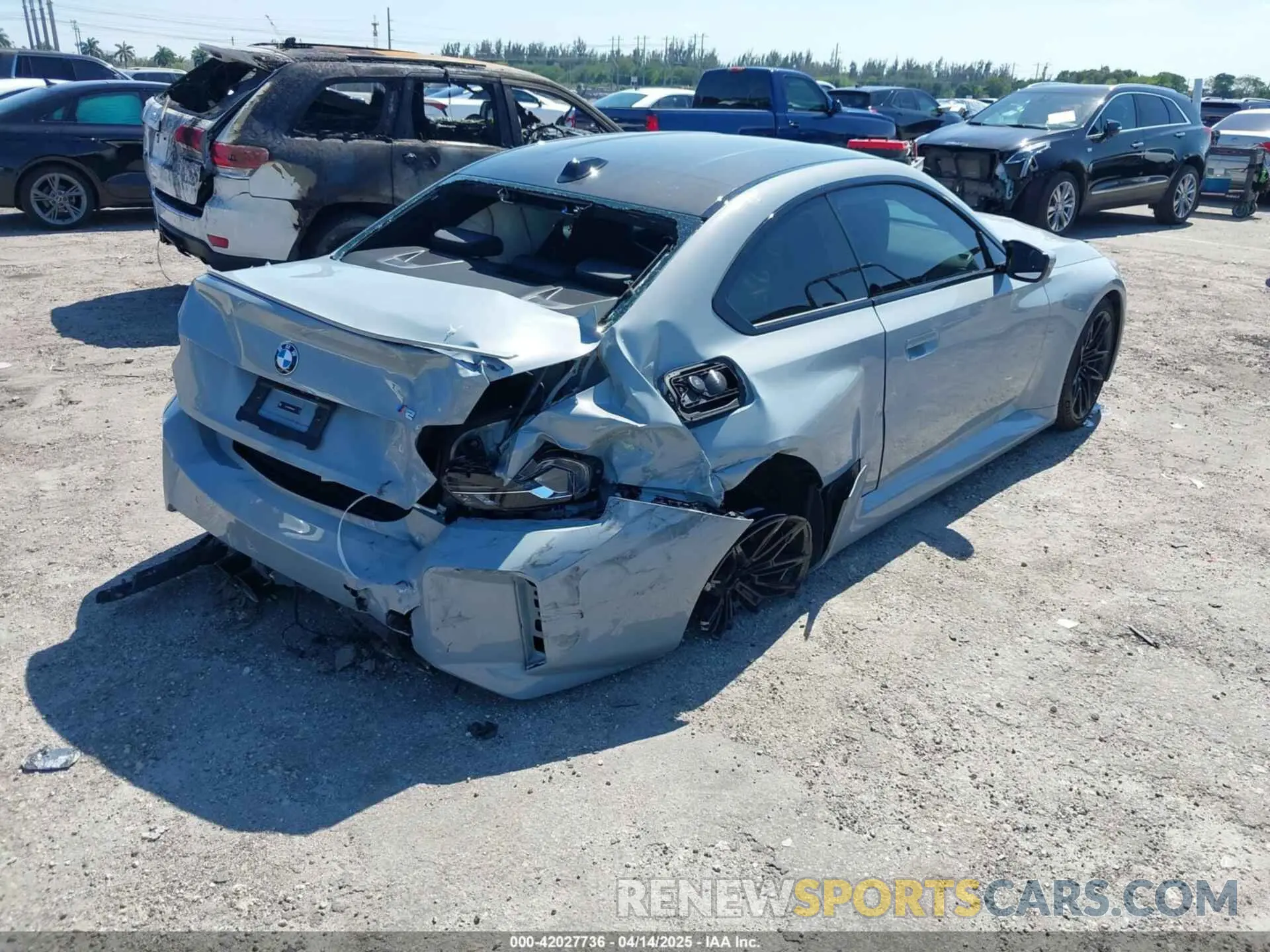 4 Photograph of a damaged car 3MF13DM04R8E69489 BMW M2 2024