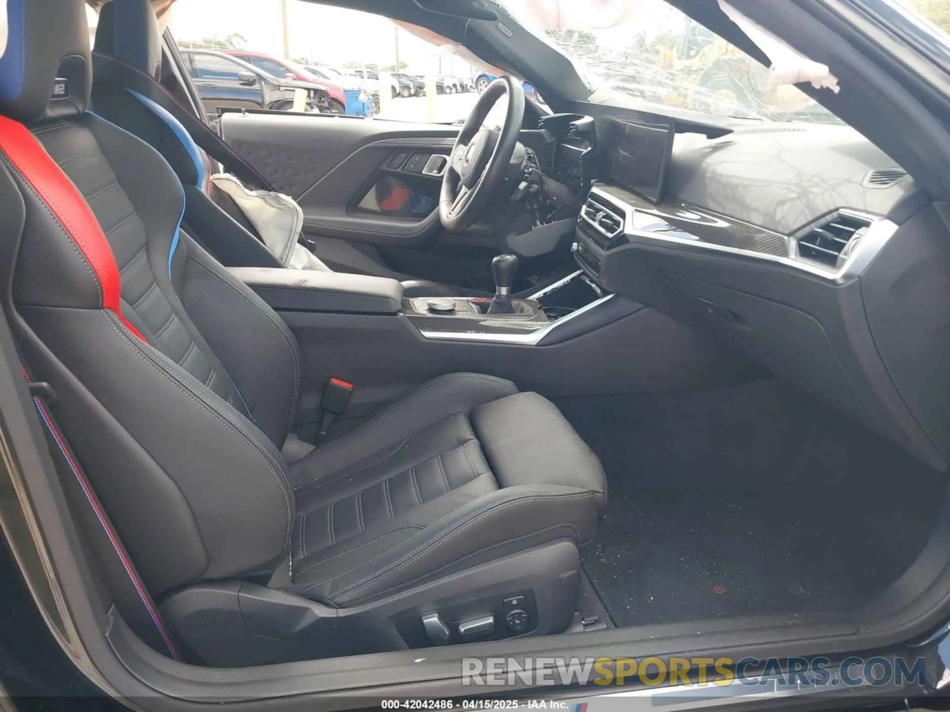 5 Photograph of a damaged car 3MF13DM0XR8D99996 BMW M2 2024