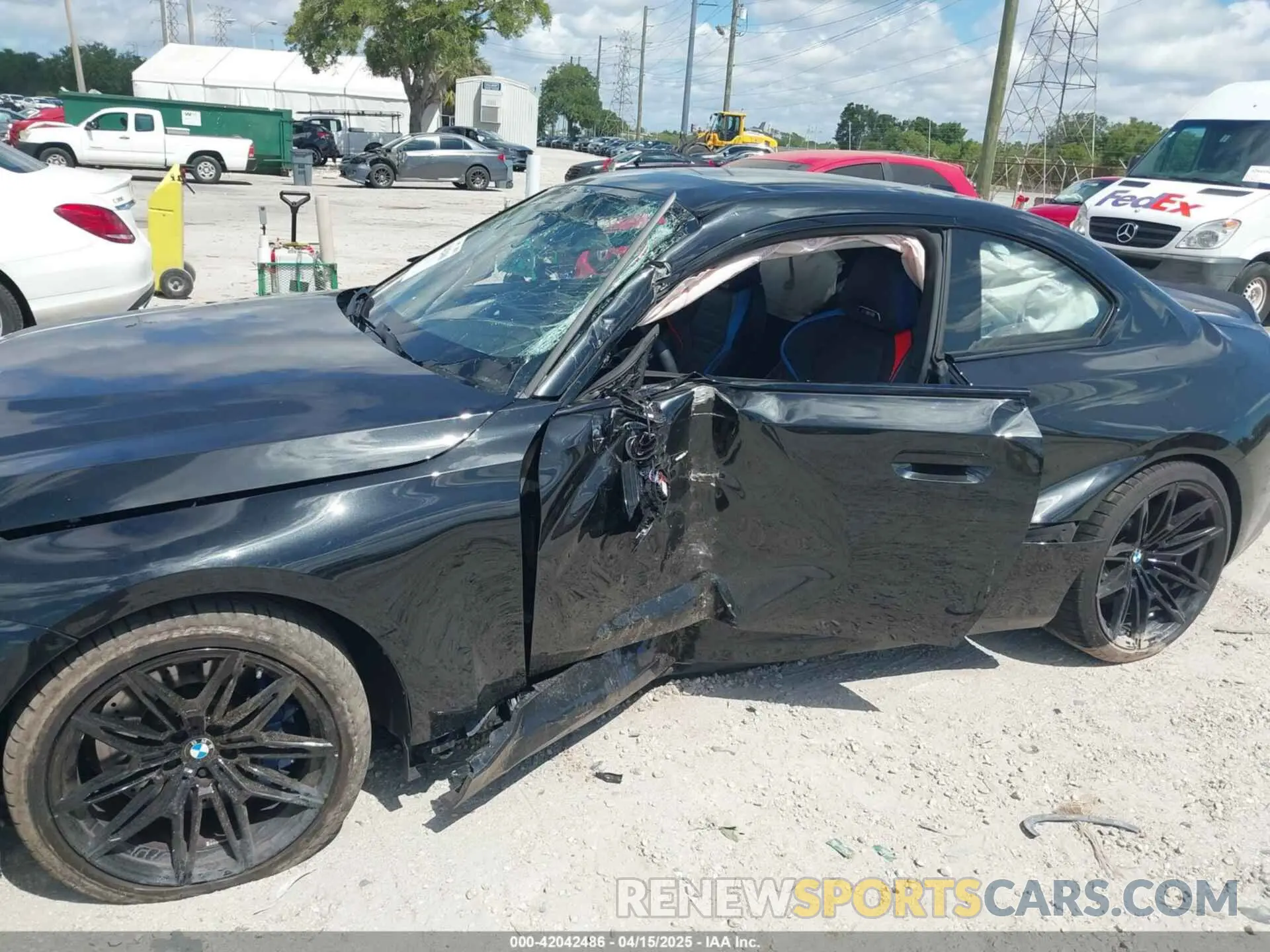 6 Photograph of a damaged car 3MF13DM0XR8D99996 BMW M2 2024