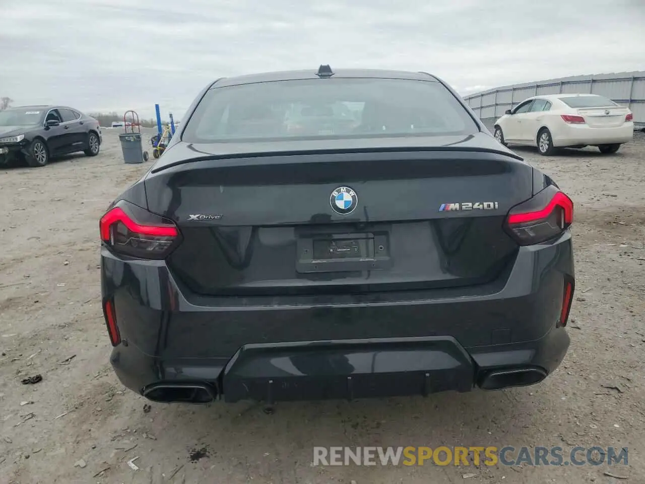 6 Photograph of a damaged car 3MW53CM06R8E54505 BMW M2 2024