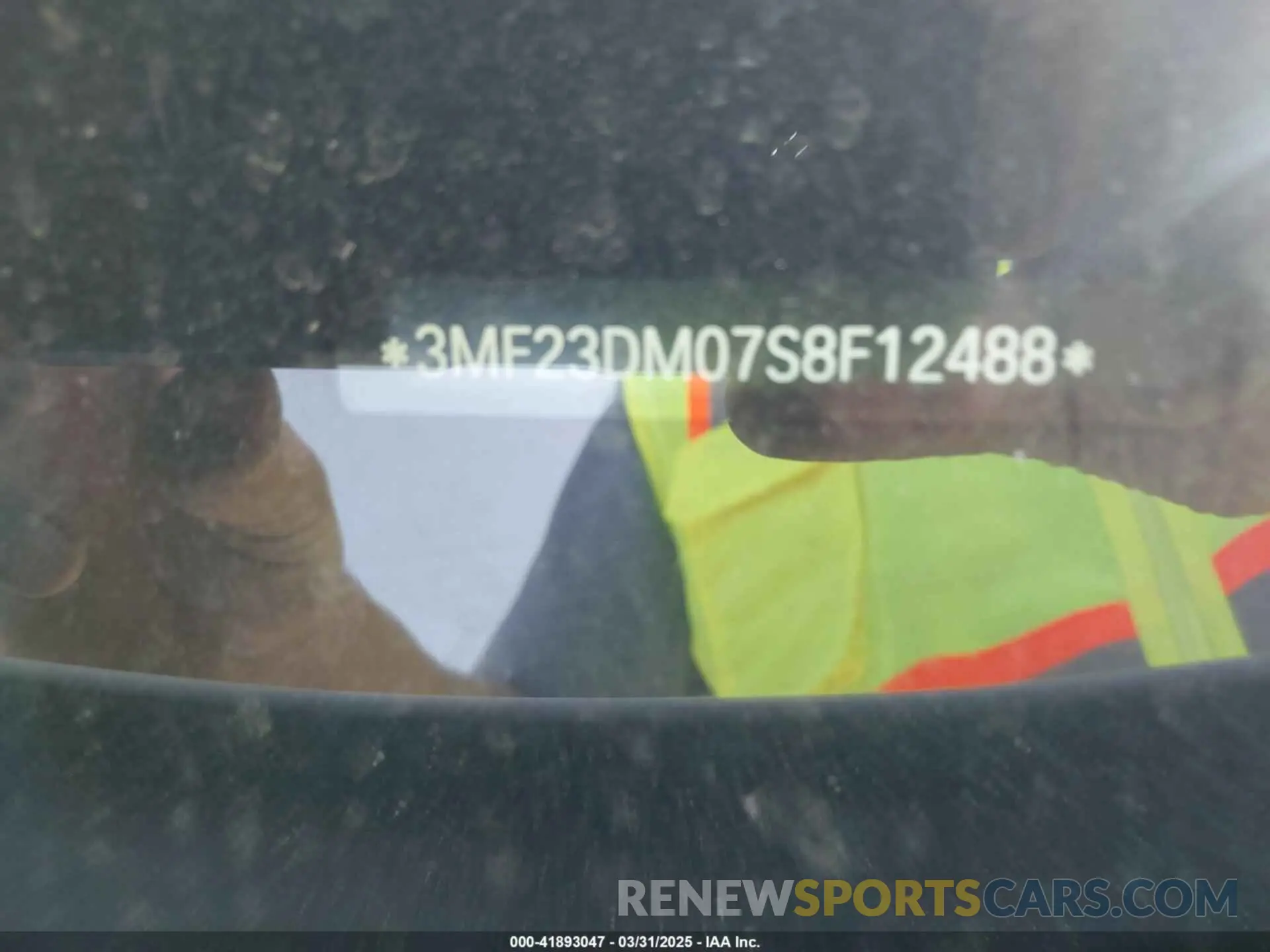 9 Photograph of a damaged car 3MF23DM07S8F12488 BMW M2 2025
