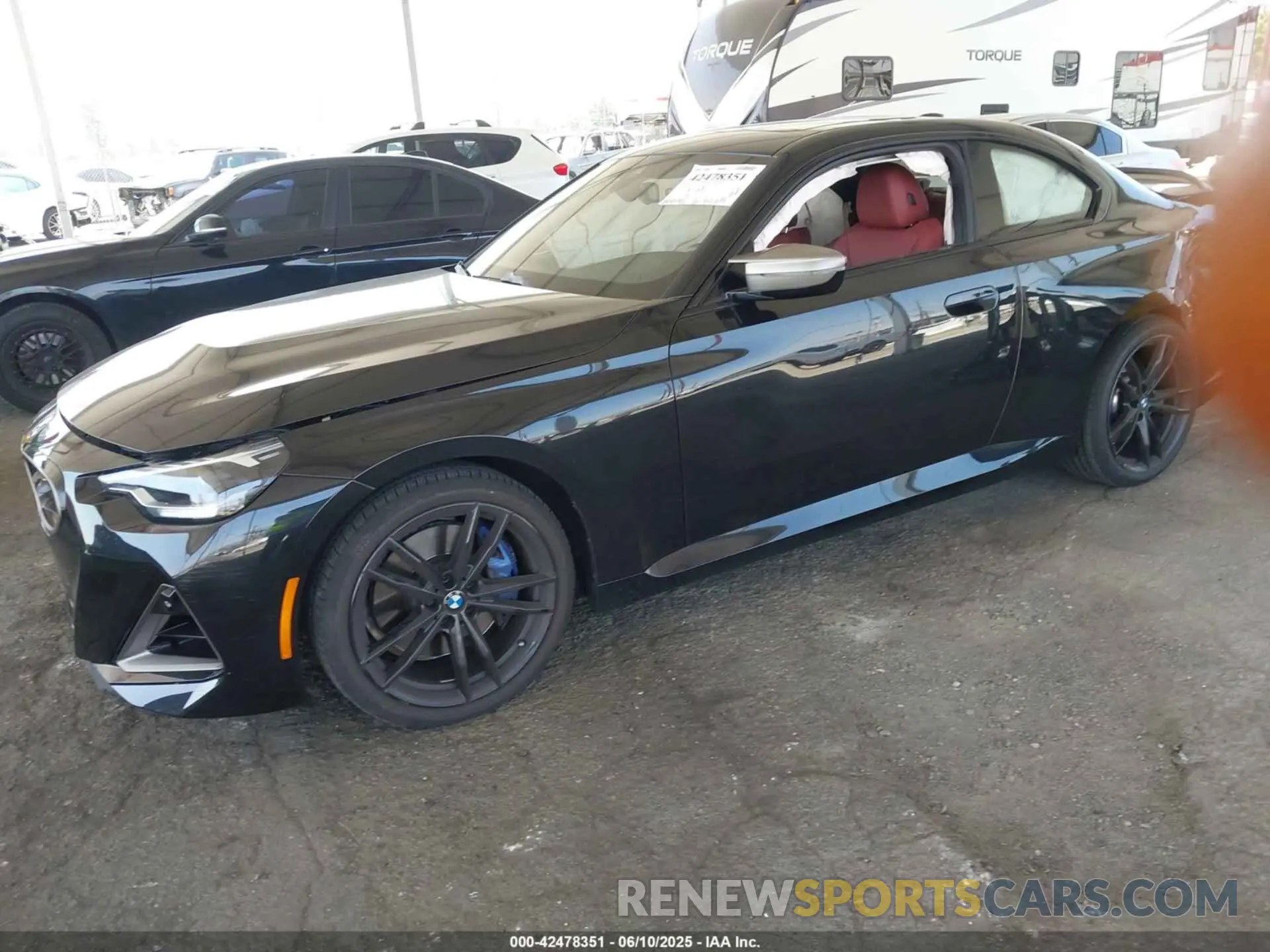 2 Photograph of a damaged car 3MW53CM02N8C51802 BMW M240 2022