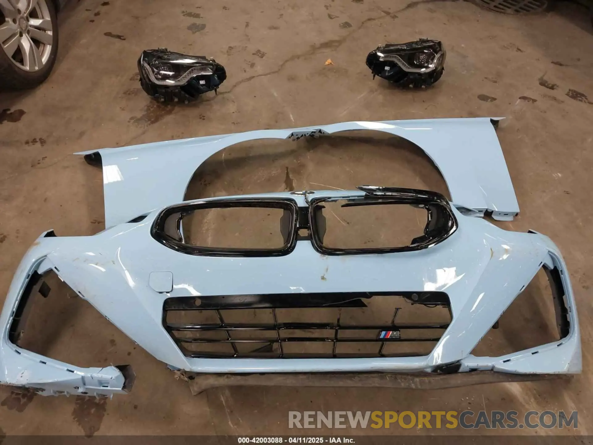 12 Photograph of a damaged car 3MW53CM06S8F07175 BMW M240 2025