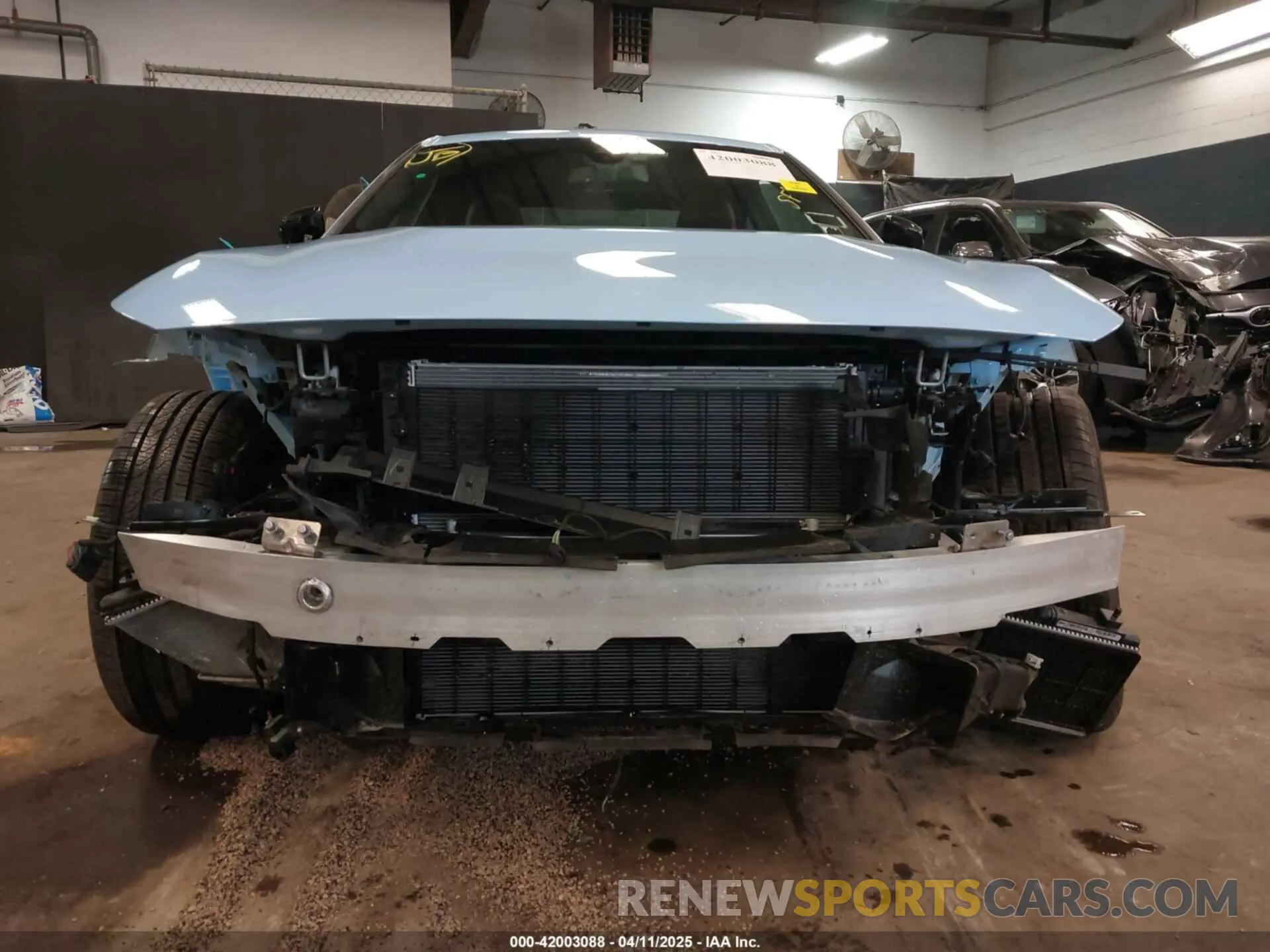 13 Photograph of a damaged car 3MW53CM06S8F07175 BMW M240 2025