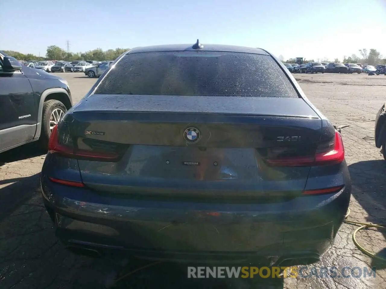 6 Photograph of a damaged car WBA5U9C00LFJ75065 BMW M3 2020
