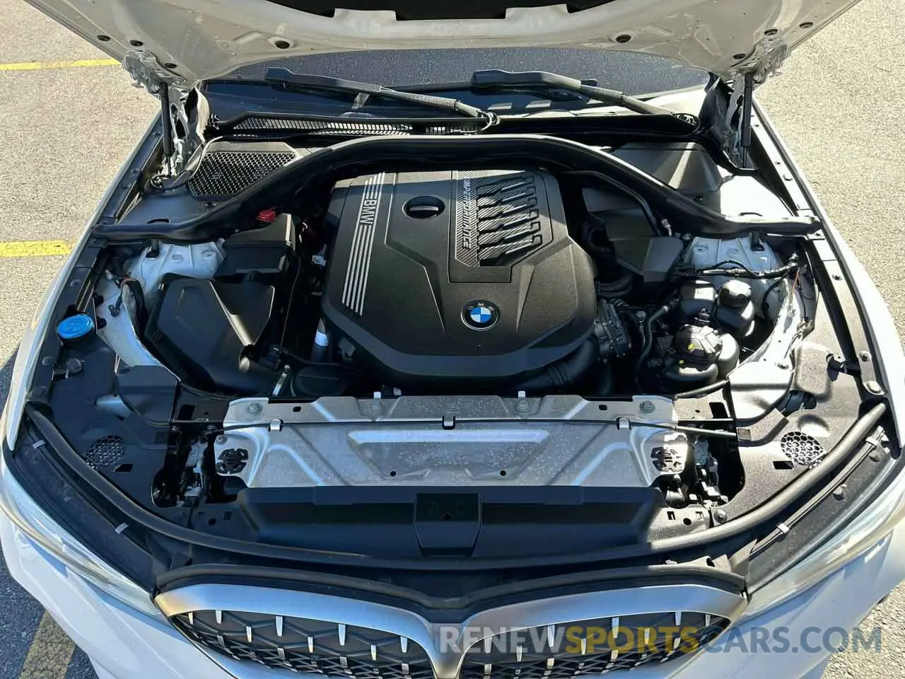6 Photograph of a damaged car WBA5U9C01LA380181 BMW M3 2020