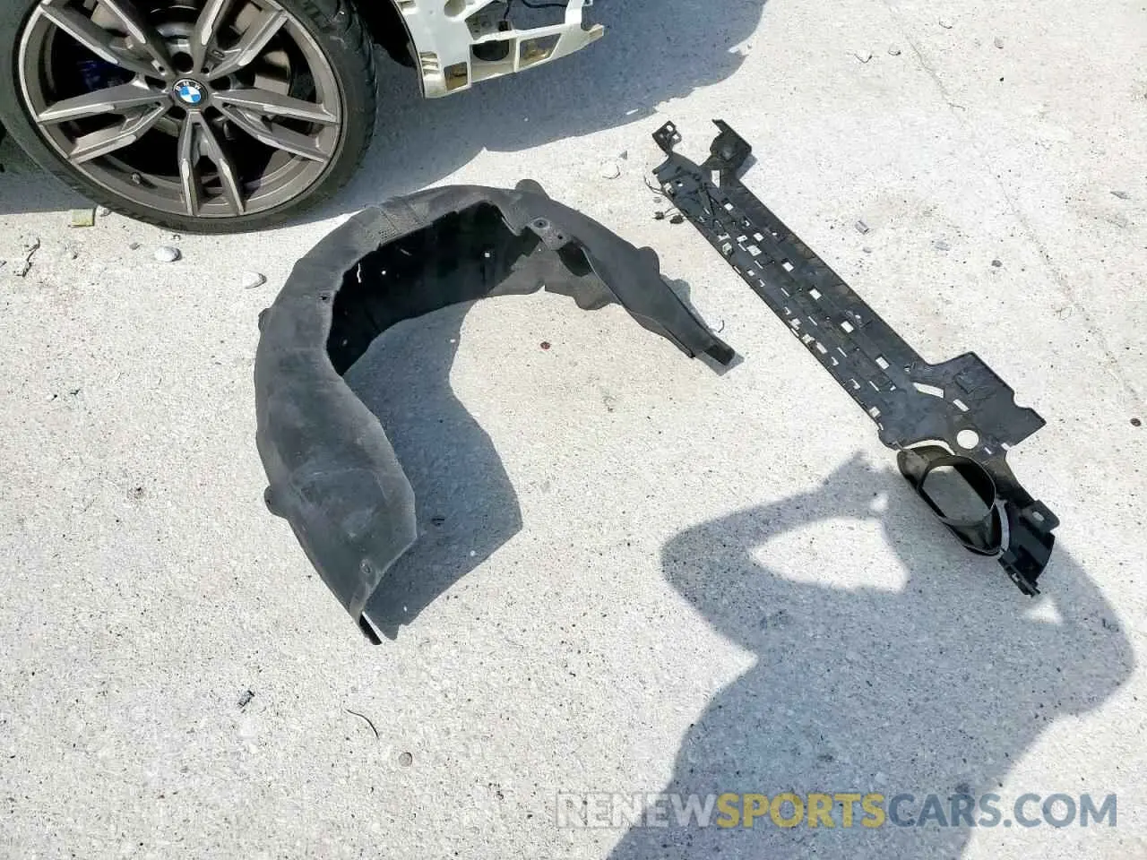 12 Photograph of a damaged car WBA5U9C04LA380918 BMW M3 2020