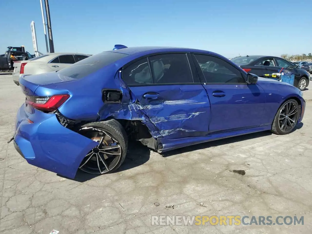 3 Photograph of a damaged car 3MW5U7J00M8B67131 BMW M3 2021