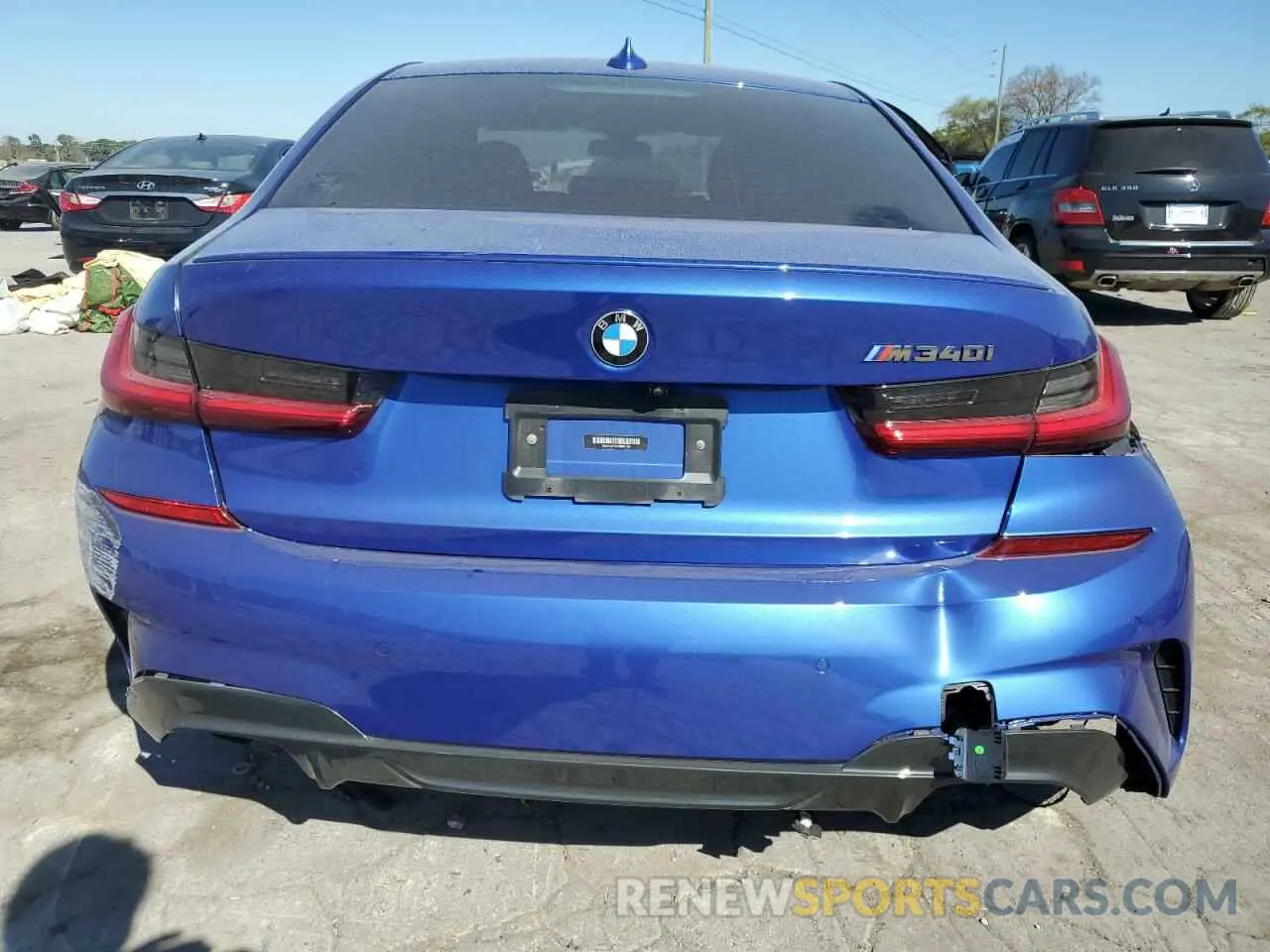 6 Photograph of a damaged car 3MW5U7J00M8B67131 BMW M3 2021