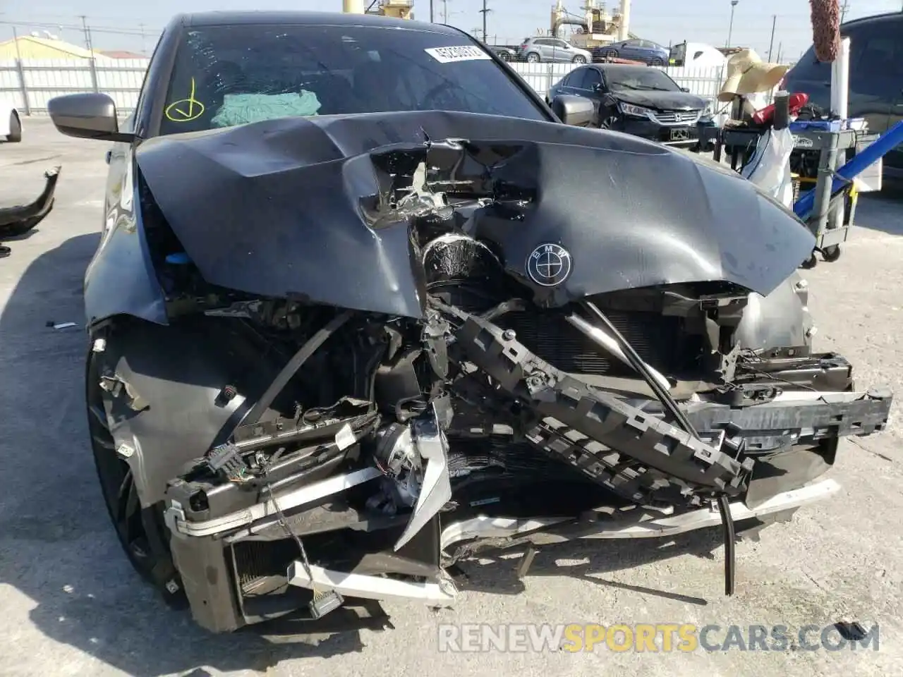 9 Photograph of a damaged car 3MW5U7J01M8B69891 BMW M3 2021