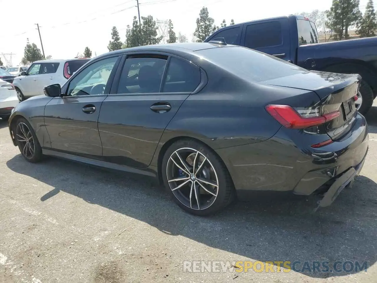 2 Photograph of a damaged car 3MW5U7J08M8B65398 BMW M3 2021