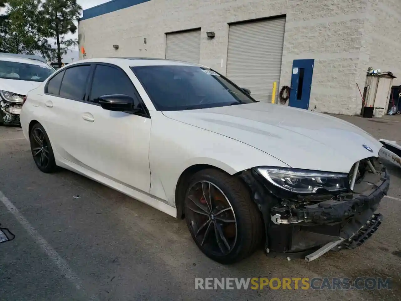 4 Photograph of a damaged car 3MW5U7J08M8B65904 BMW M3 2021