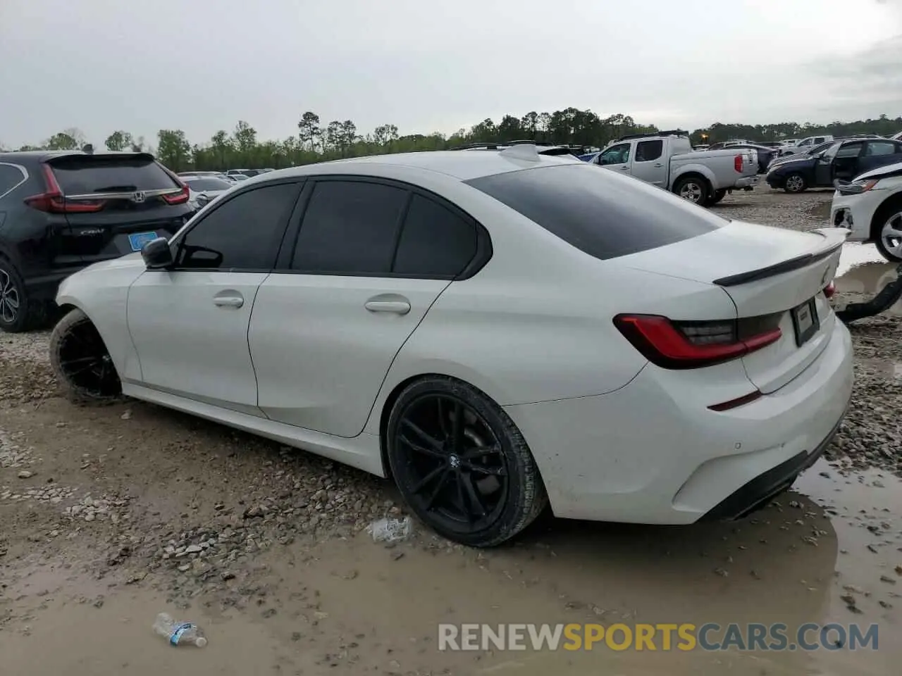 2 Photograph of a damaged car 3MW5U7J08M8C10971 BMW M3 2021