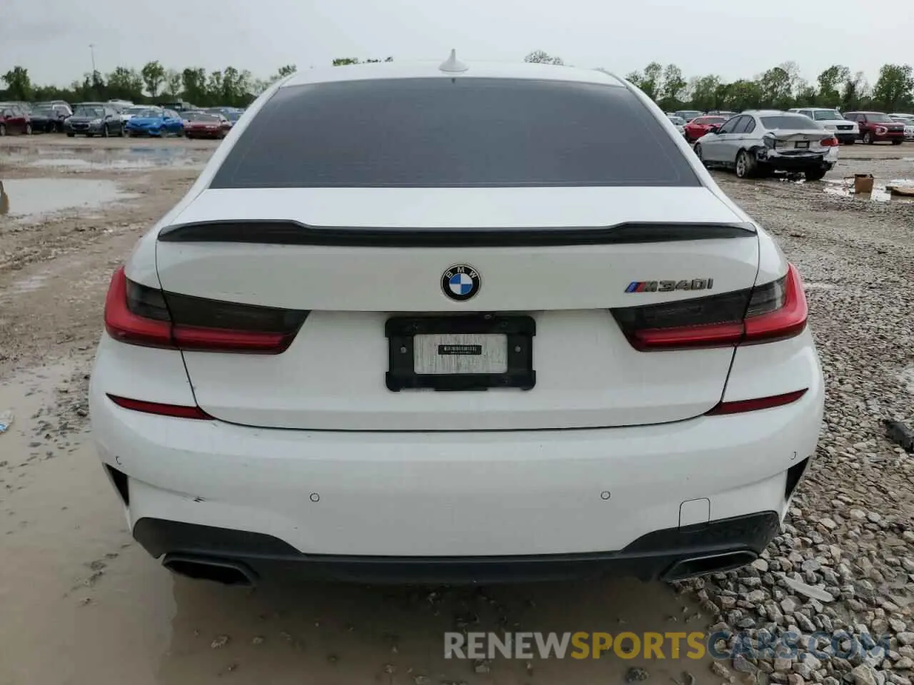 6 Photograph of a damaged car 3MW5U7J08M8C10971 BMW M3 2021
