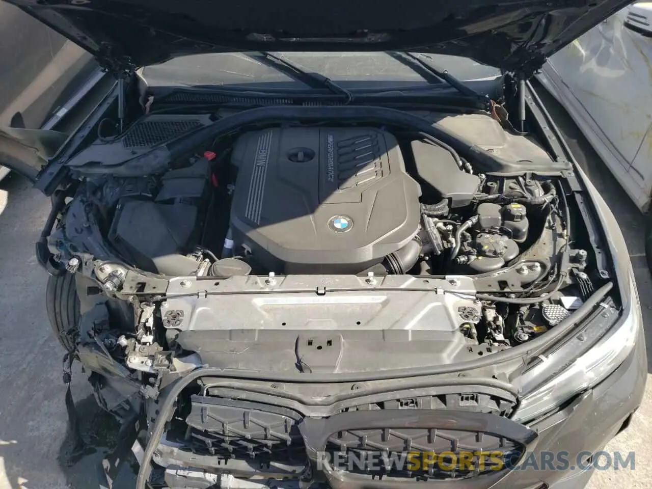 11 Photograph of a damaged car 3MW5U7J0XM8B60512 BMW M3 2021