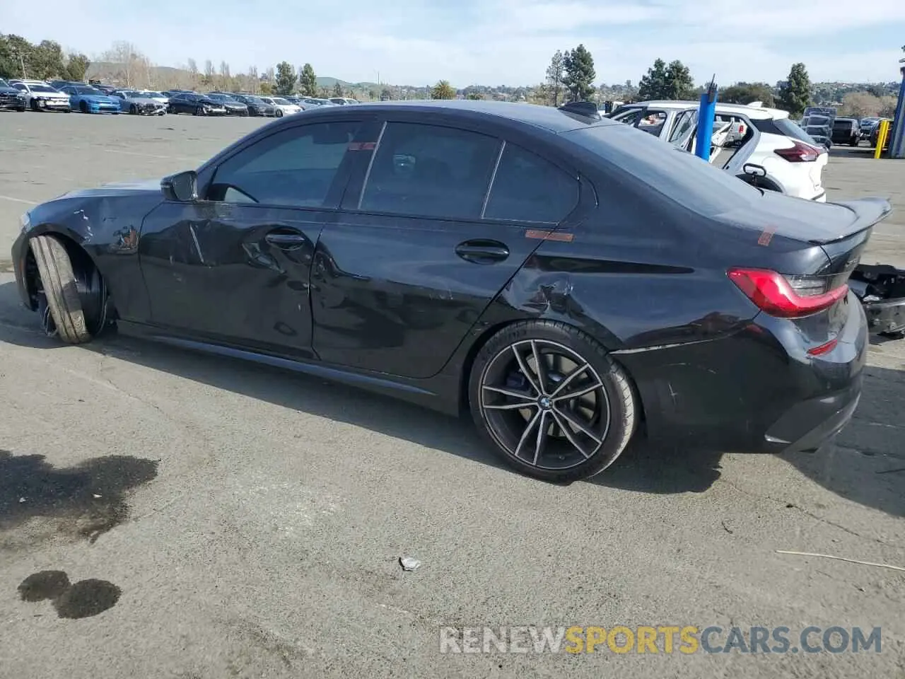 2 Photograph of a damaged car 3MW5U9J02M8C14378 BMW M3 2021