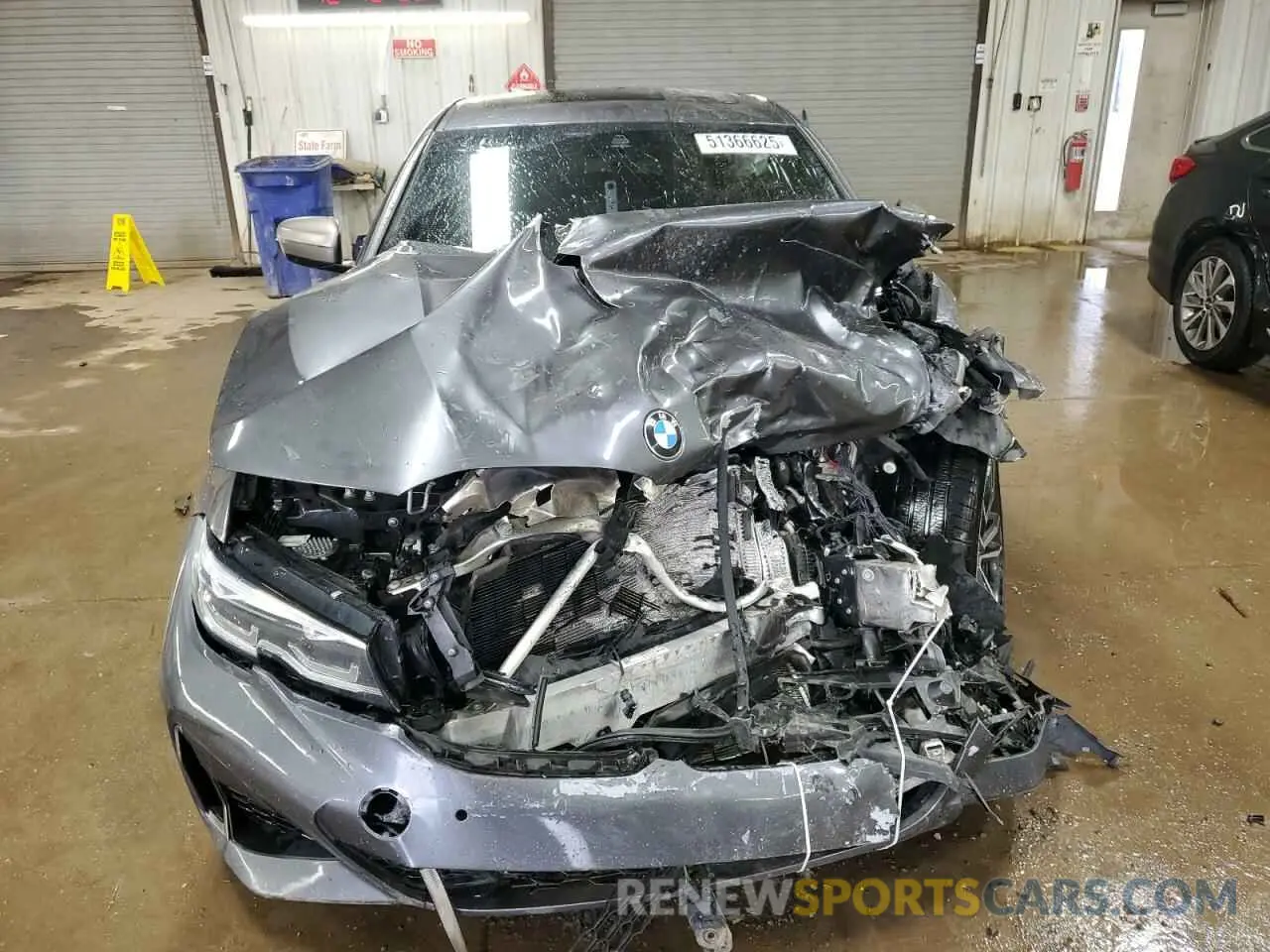 5 Photograph of a damaged car 3MW5U9J04M8B94473 BMW M3 2021