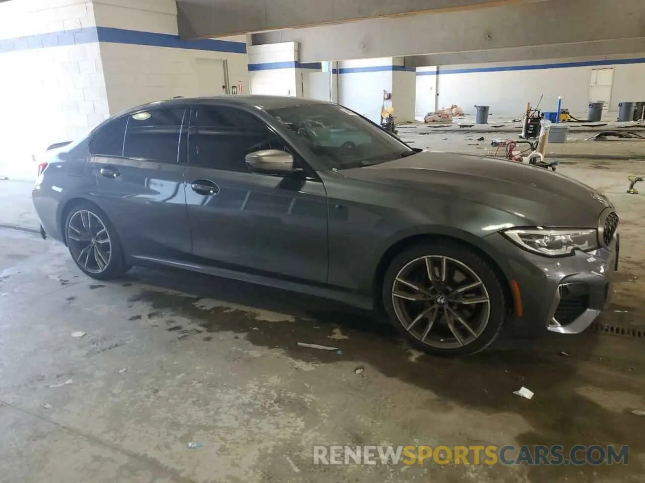 4 Photograph of a damaged car 3MW5U9J06M8B56100 BMW M3 2021