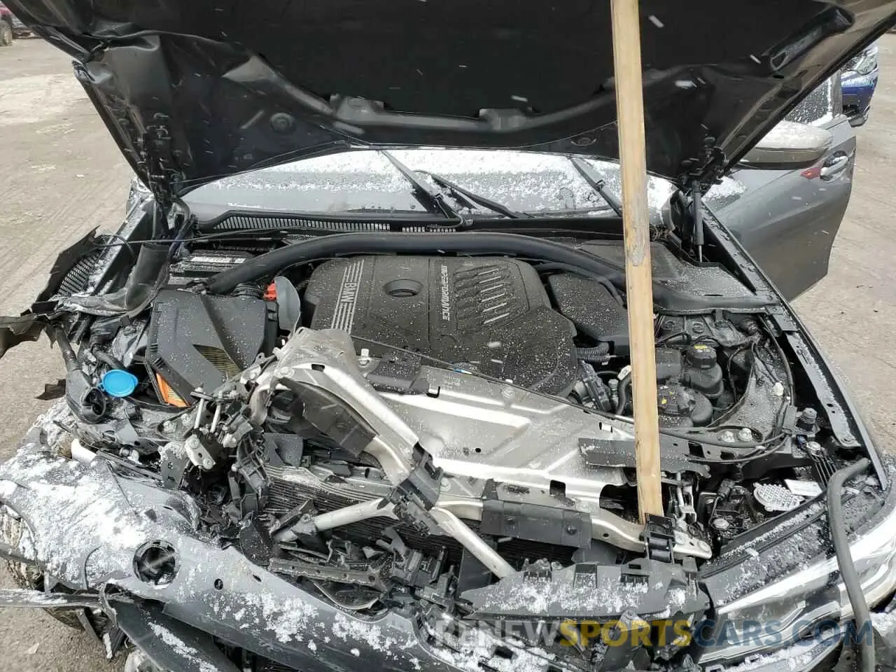 11 Photograph of a damaged car 3MW5U9J06M8B61300 BMW M3 2021