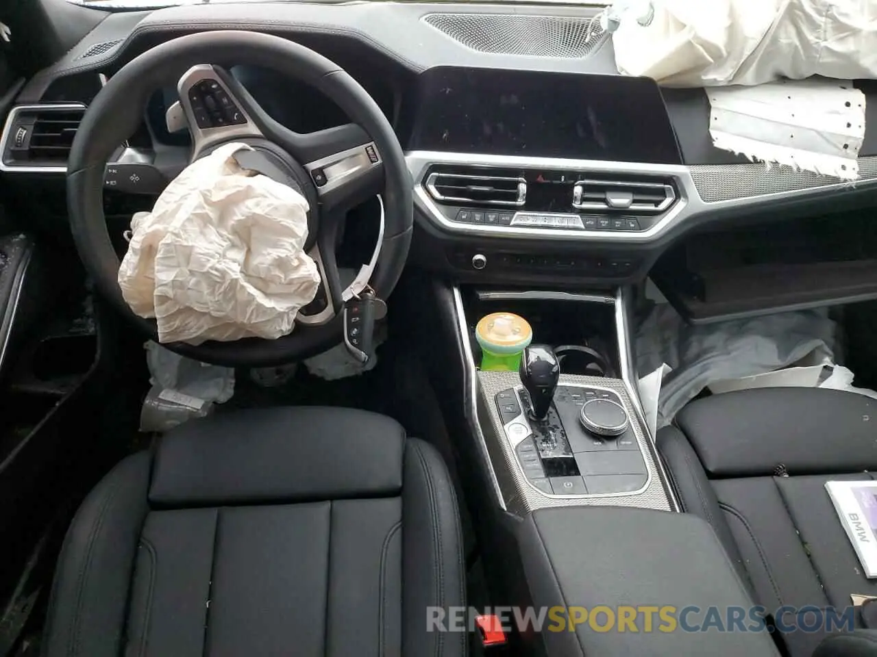 8 Photograph of a damaged car 3MW5U9J06M8B61300 BMW M3 2021