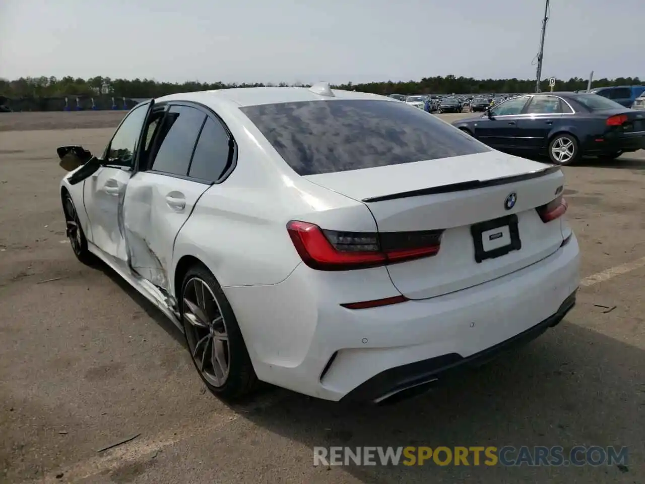 3 Photograph of a damaged car 3MW5U9J06M8B62852 BMW M3 2021